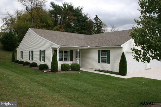 ROTH'S FARM VILLAGE - Residential