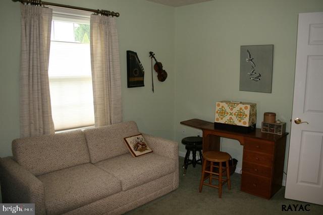 ROTH'S FARM VILLAGE - Residential