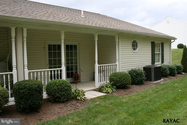ROTH'S FARM VILLAGE - Residential