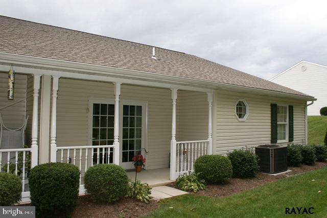 ROTH'S FARM VILLAGE - Residential