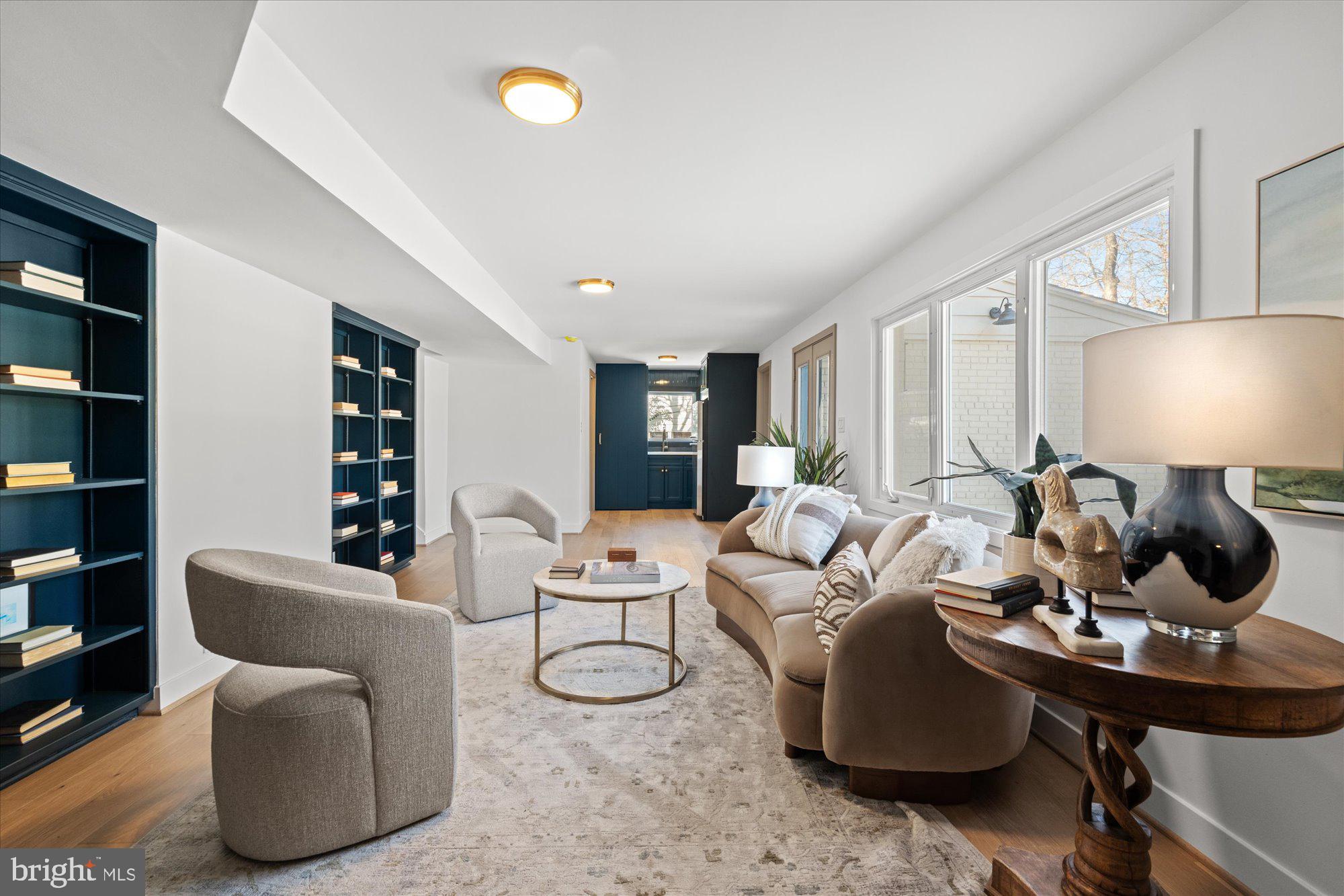 MAPLEWOOD MANOR - Residential