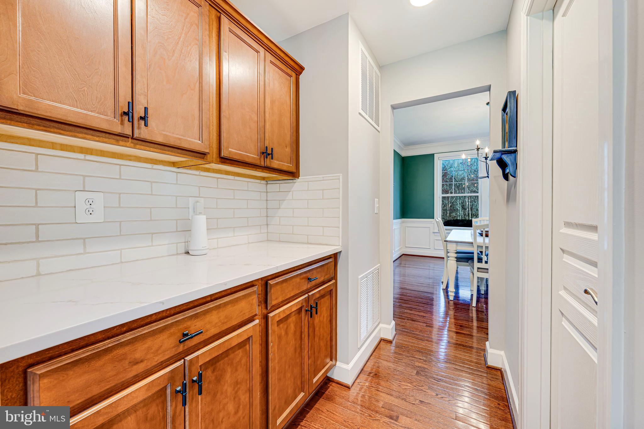 COLES RUN MANOR - Residential