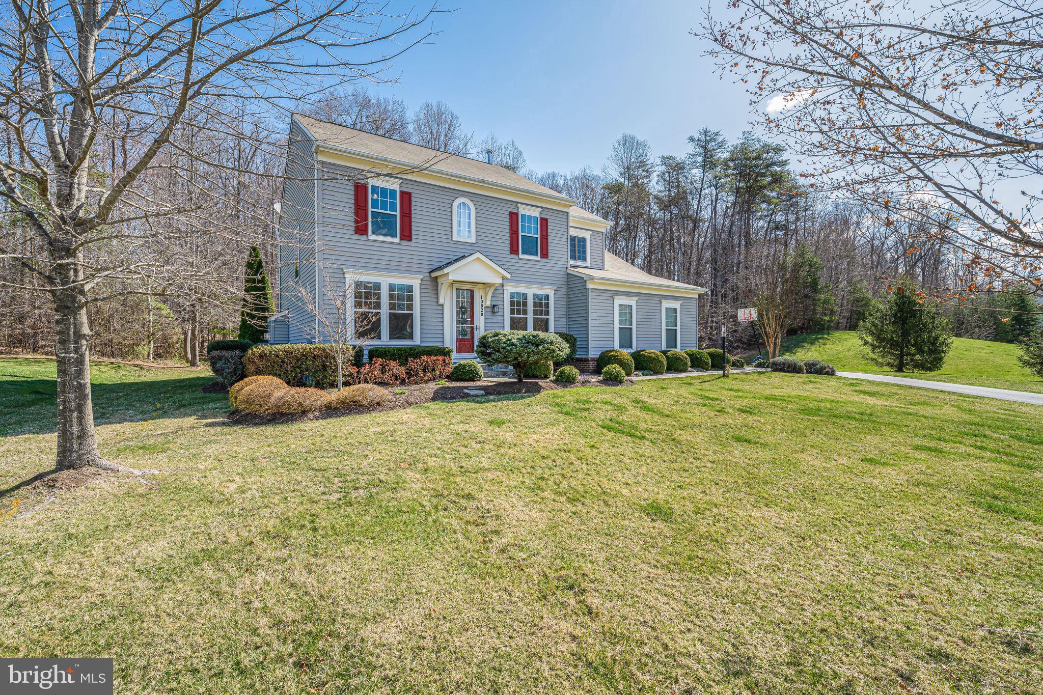 COLES RUN MANOR - Residential