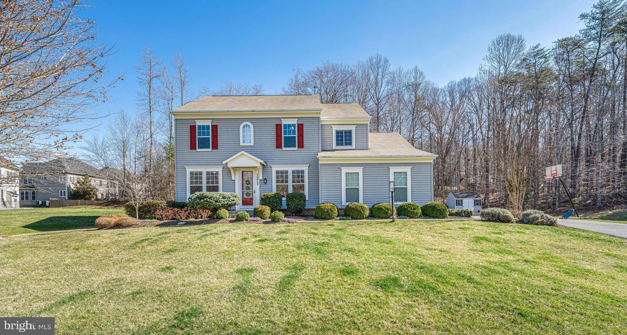 COLES RUN MANOR - Residential