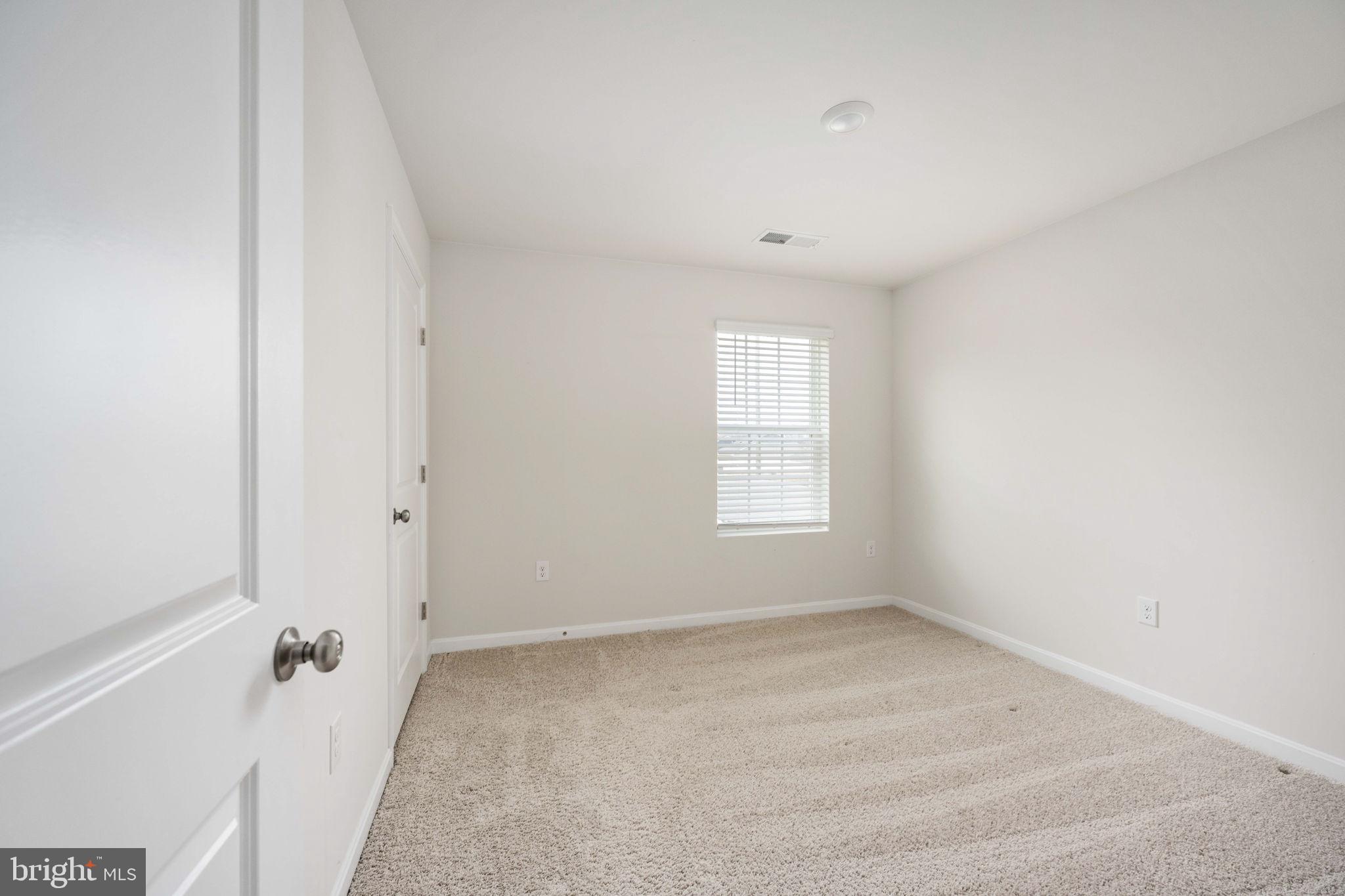 SOUTHGATE - Residential
