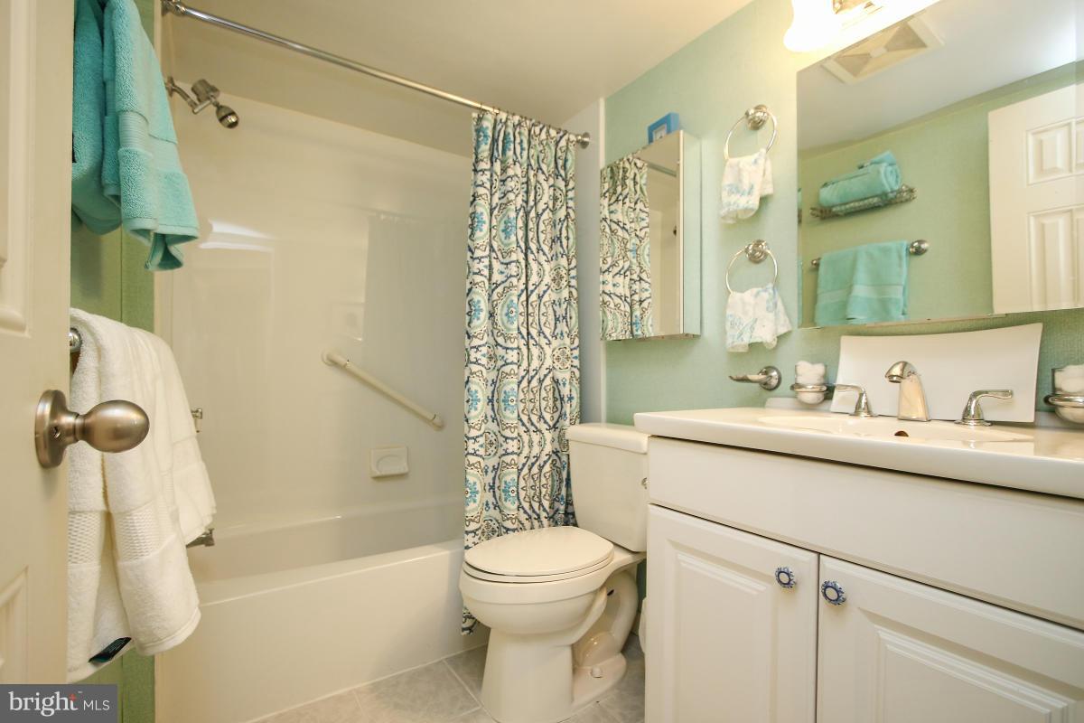 4620 NORTH PARK AVE - Residential