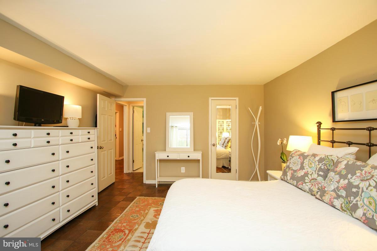 4620 NORTH PARK AVE - Residential