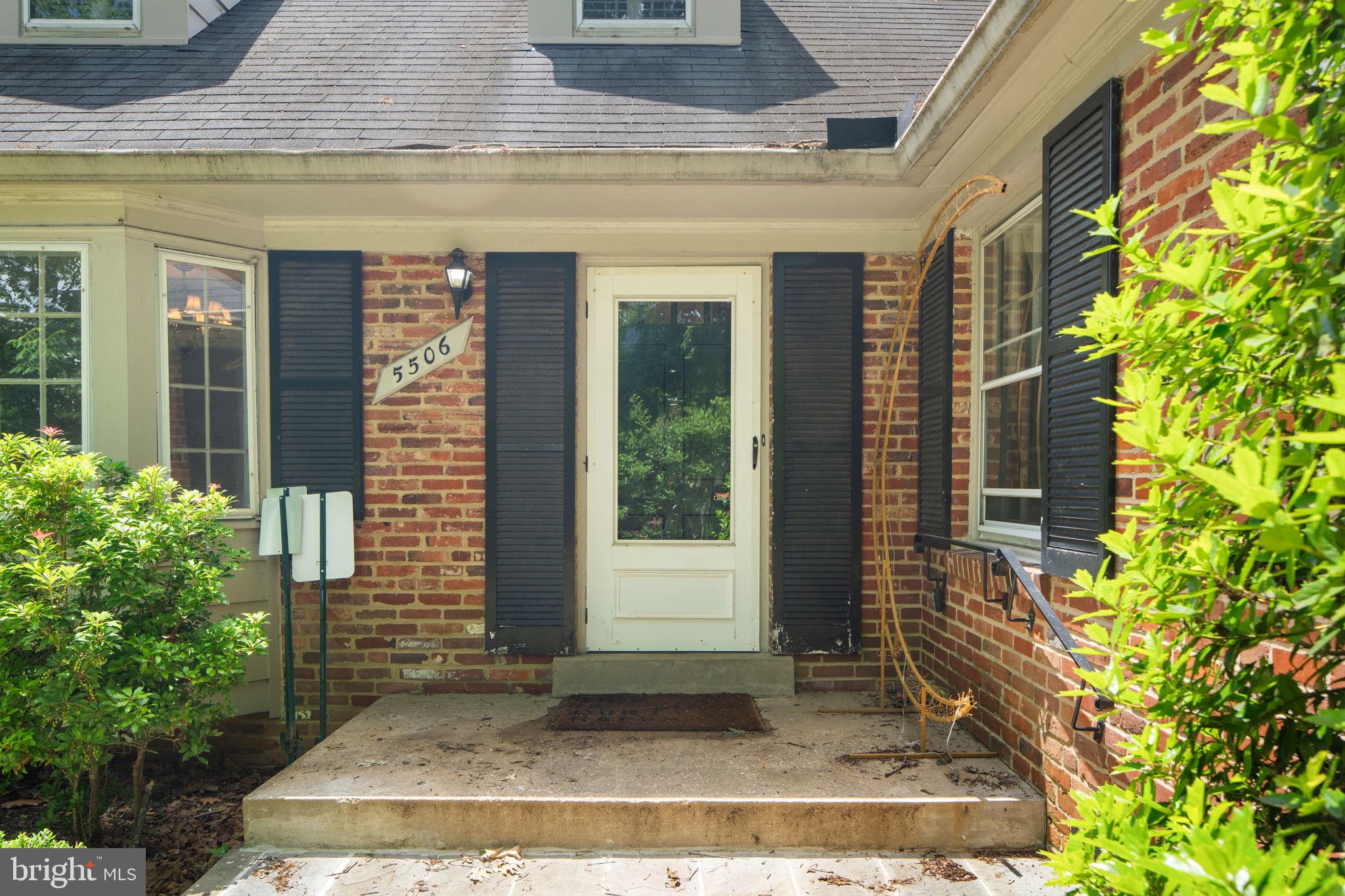 ROCKVILLE OUTSIDE - Residential