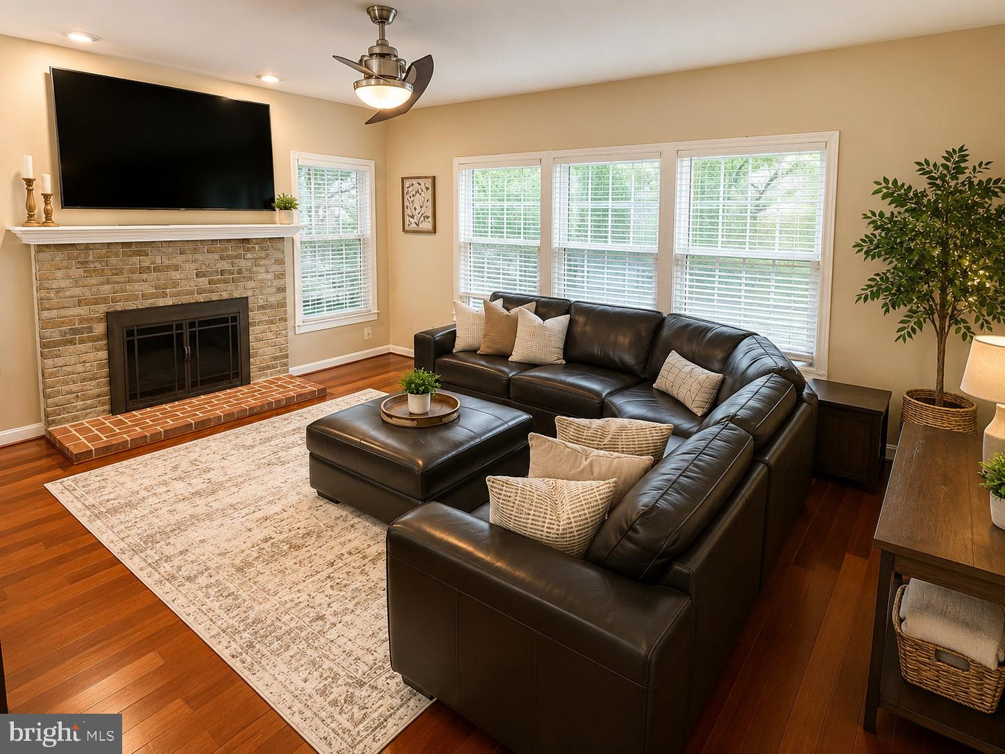 POTOMAC LAKES - Residential