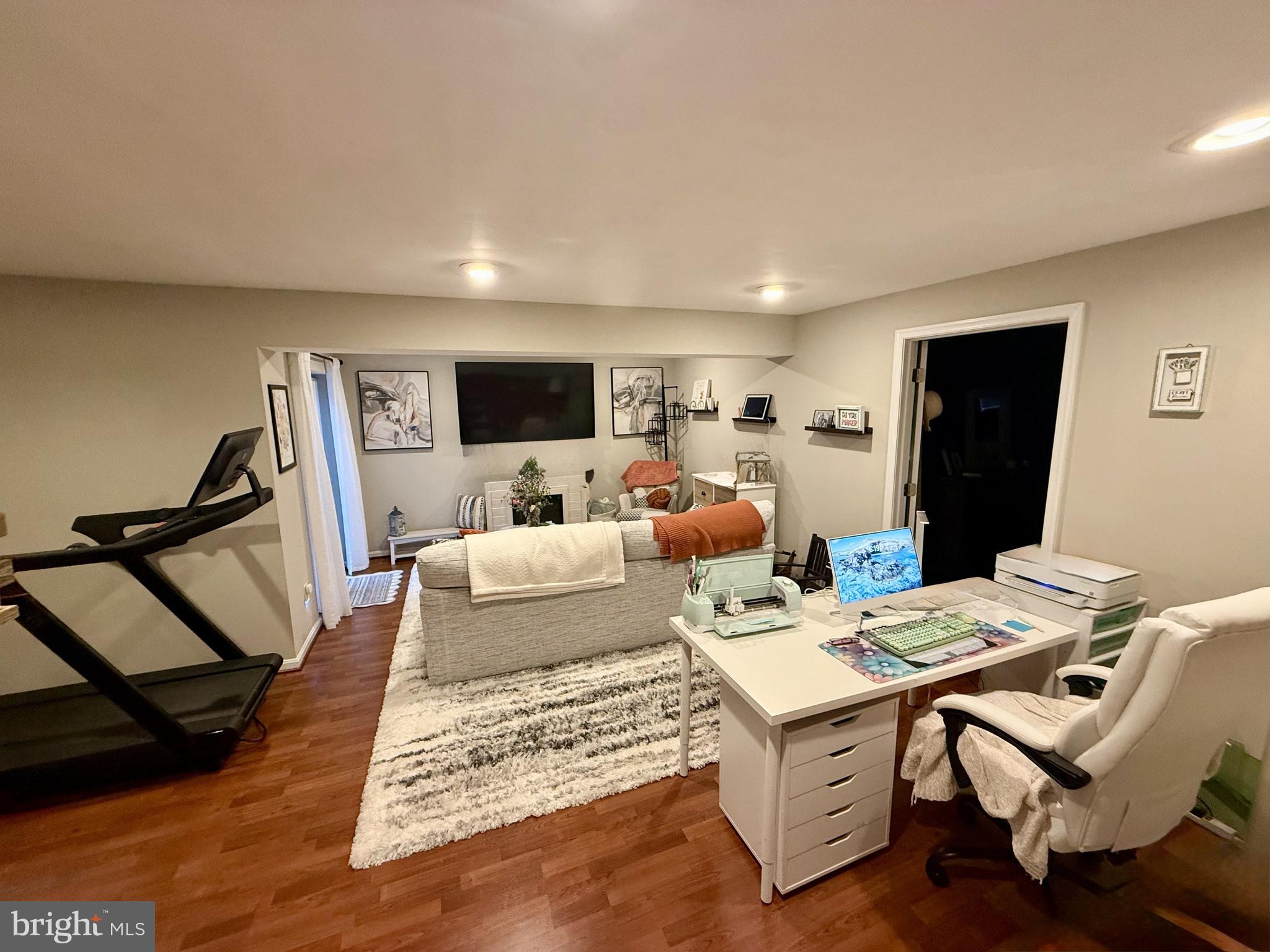 POTOMAC LAKES - Residential