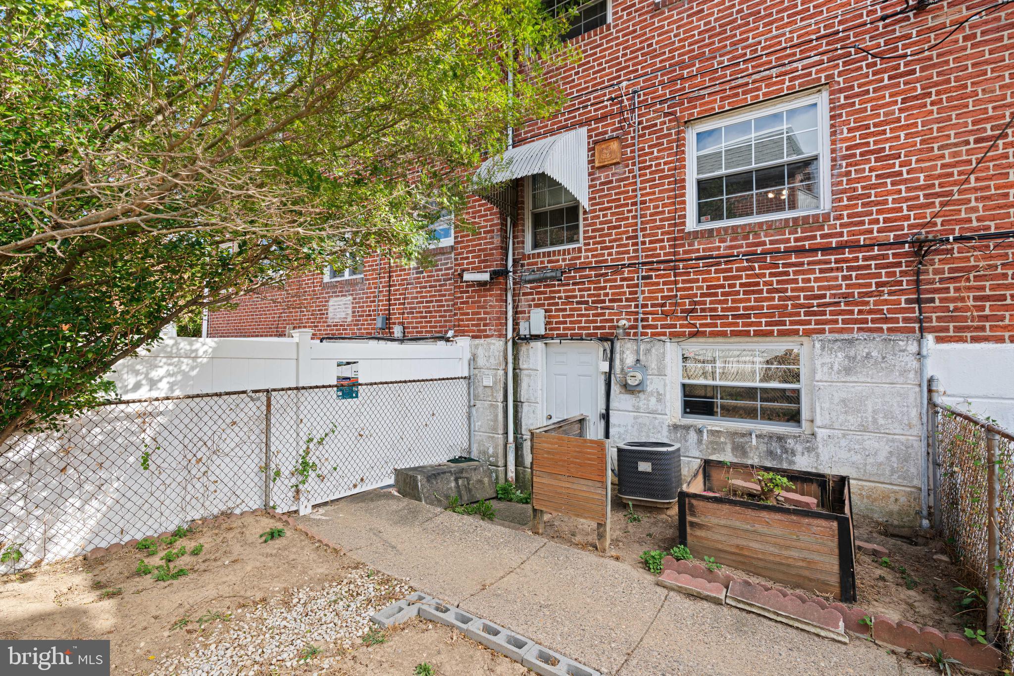 EASTWICK - Residential