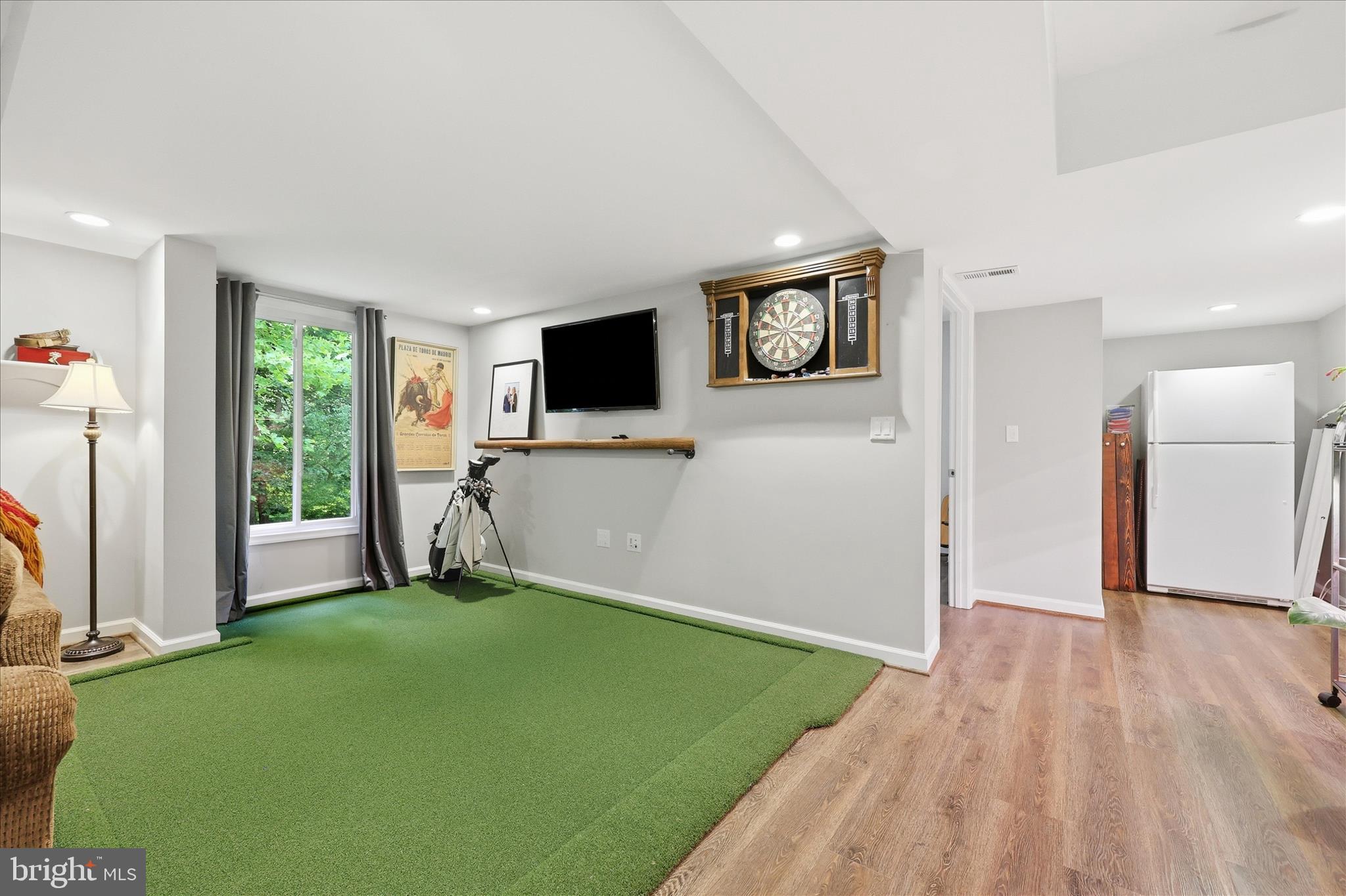 THE MEADOWS - Residential