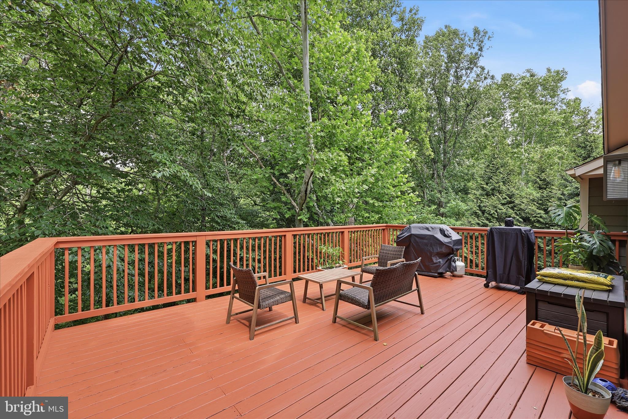 THE MEADOWS - Residential