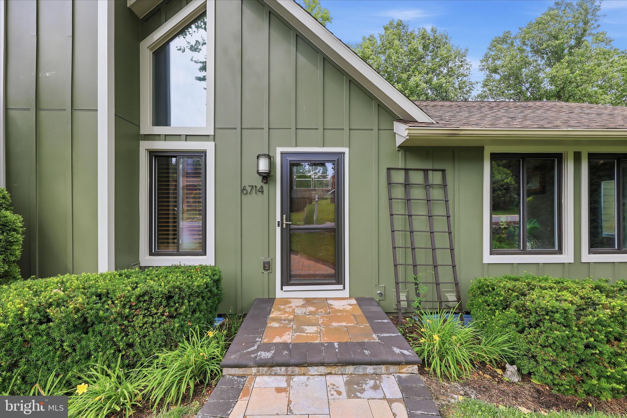 THE MEADOWS - Residential