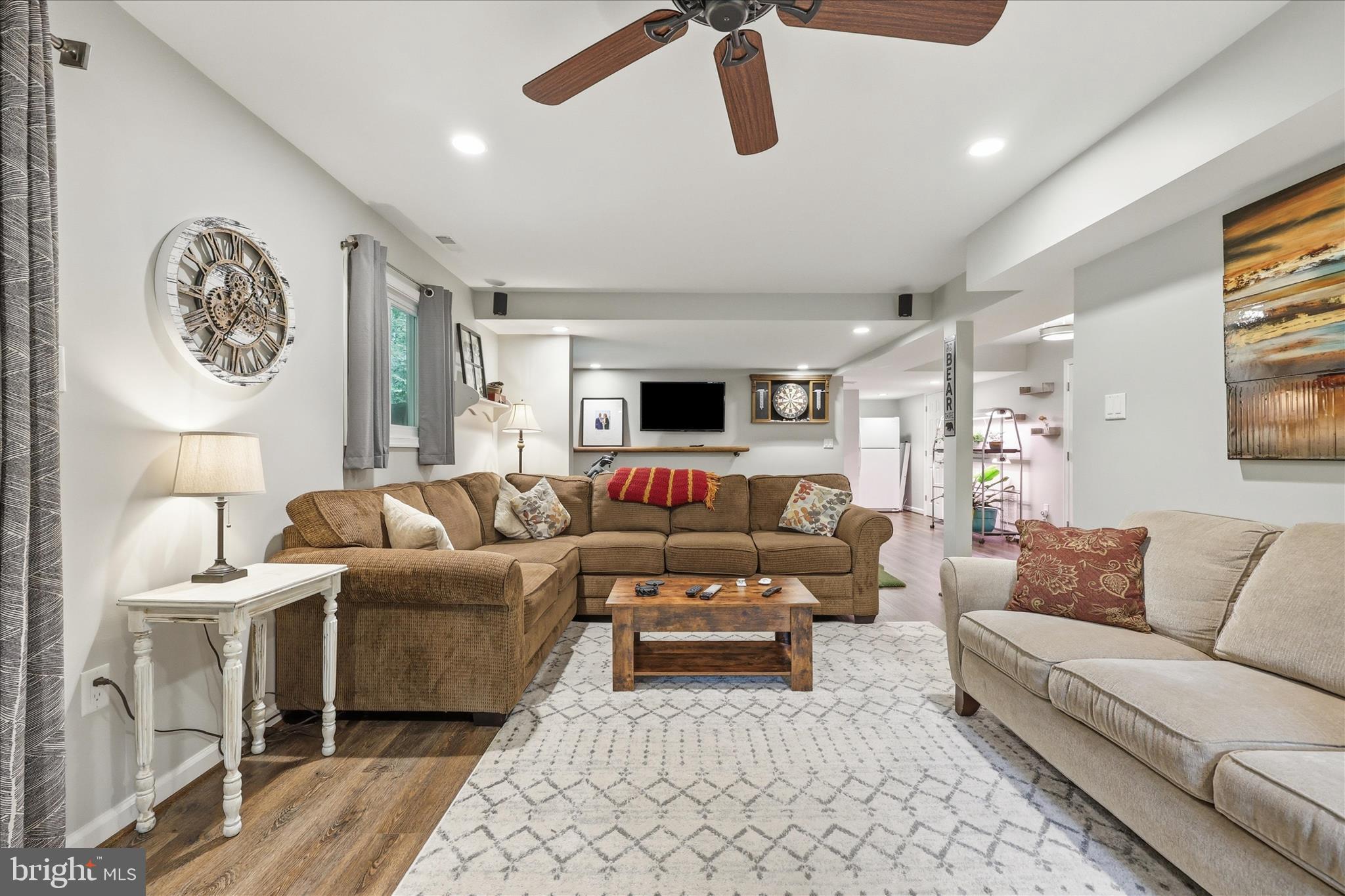 THE MEADOWS - Residential