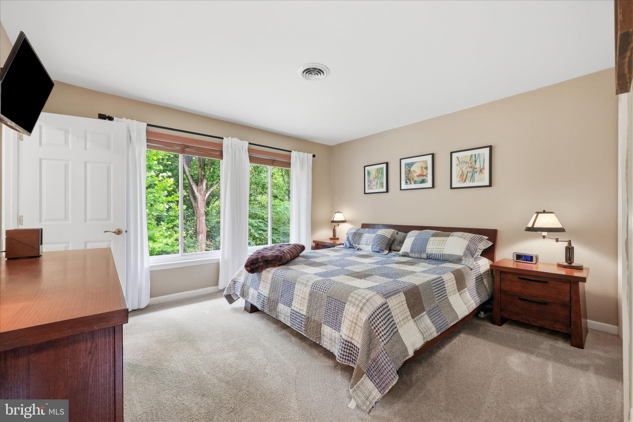 THE MEADOWS - Residential