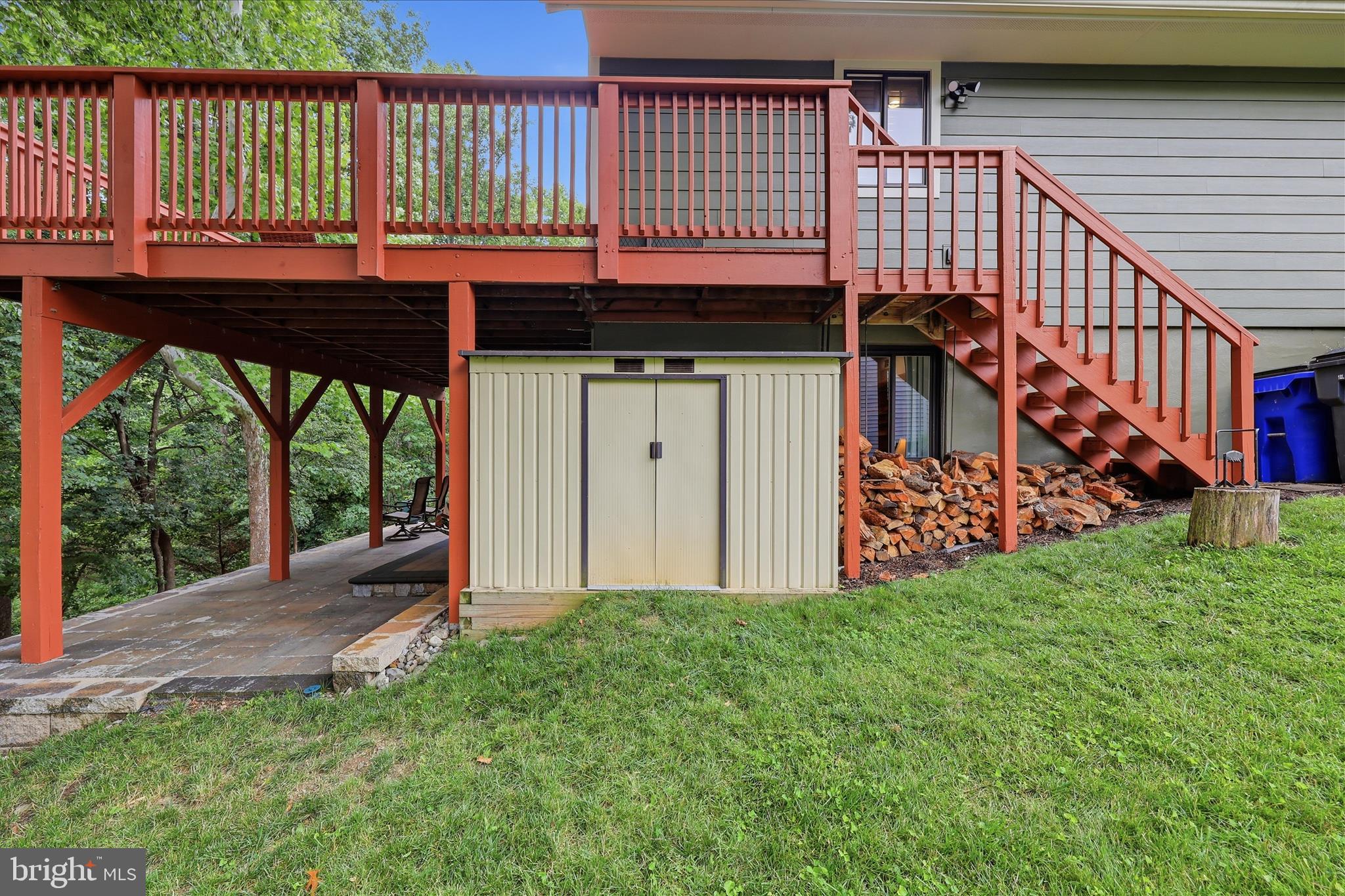 THE MEADOWS - Residential