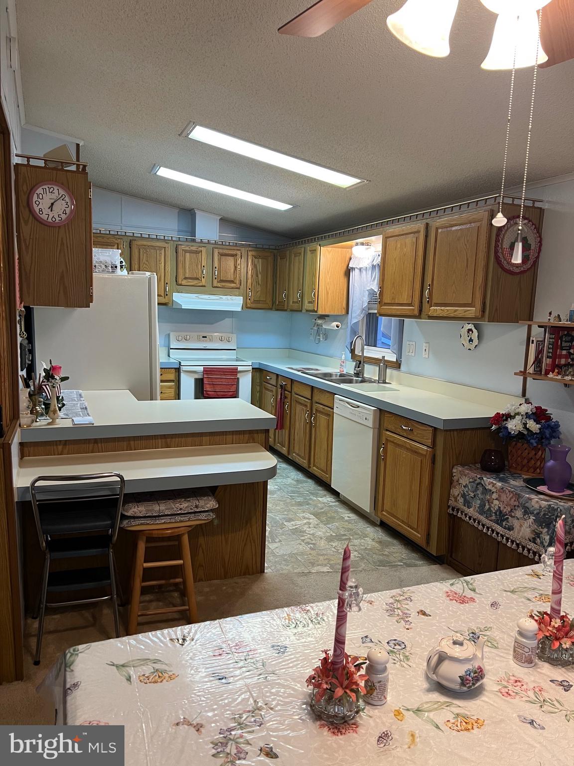 WESTVIEW TERRACE - Residential