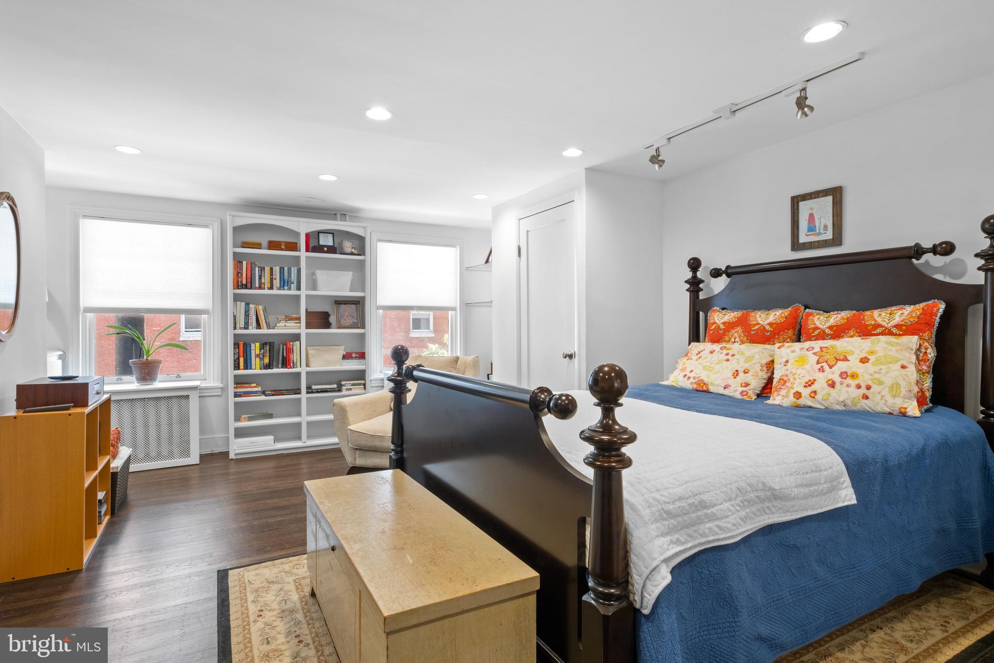 RITTENHOUSE SQUARE - Residential