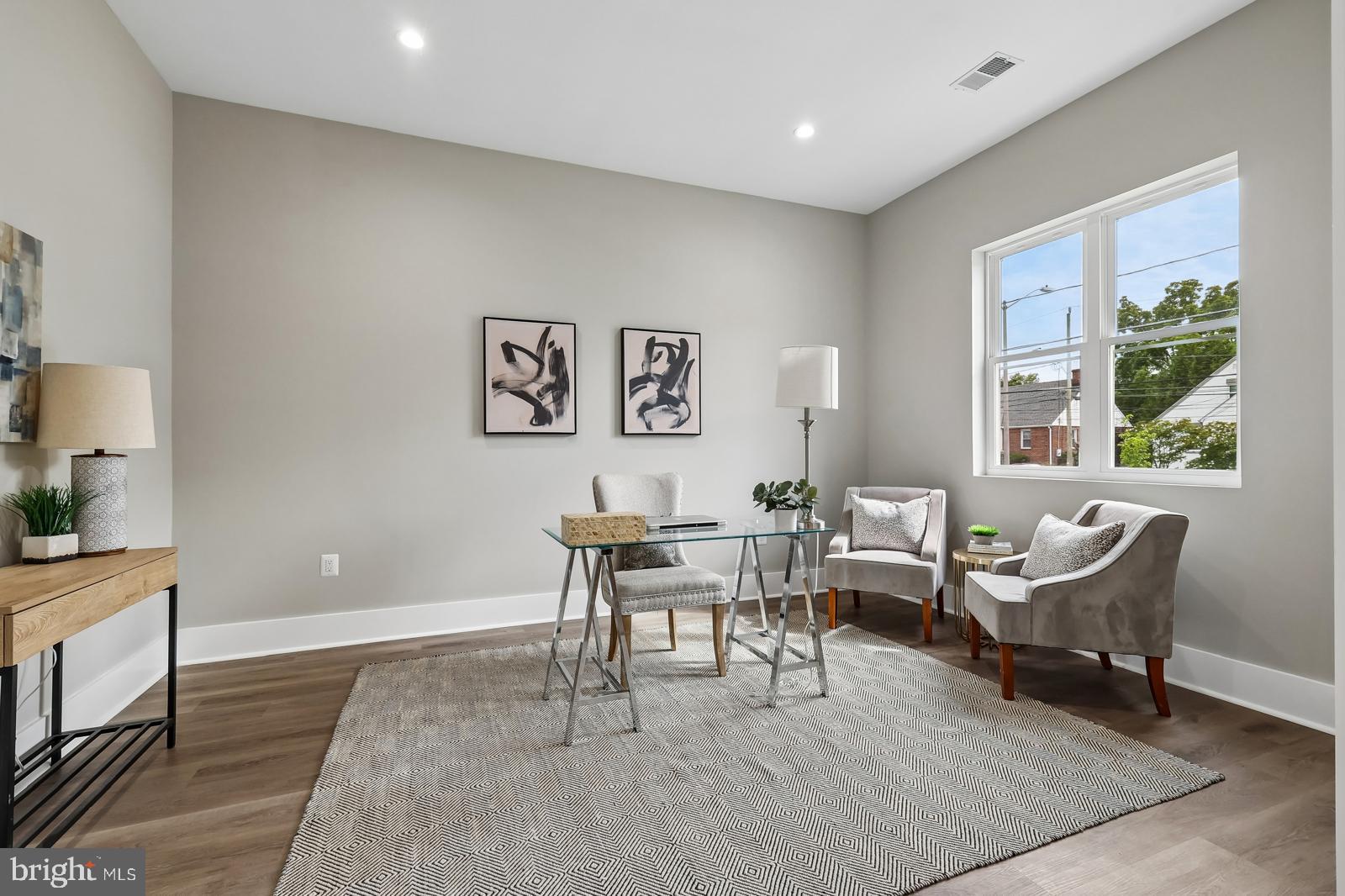 BRANDON VILLAGE - Residential
