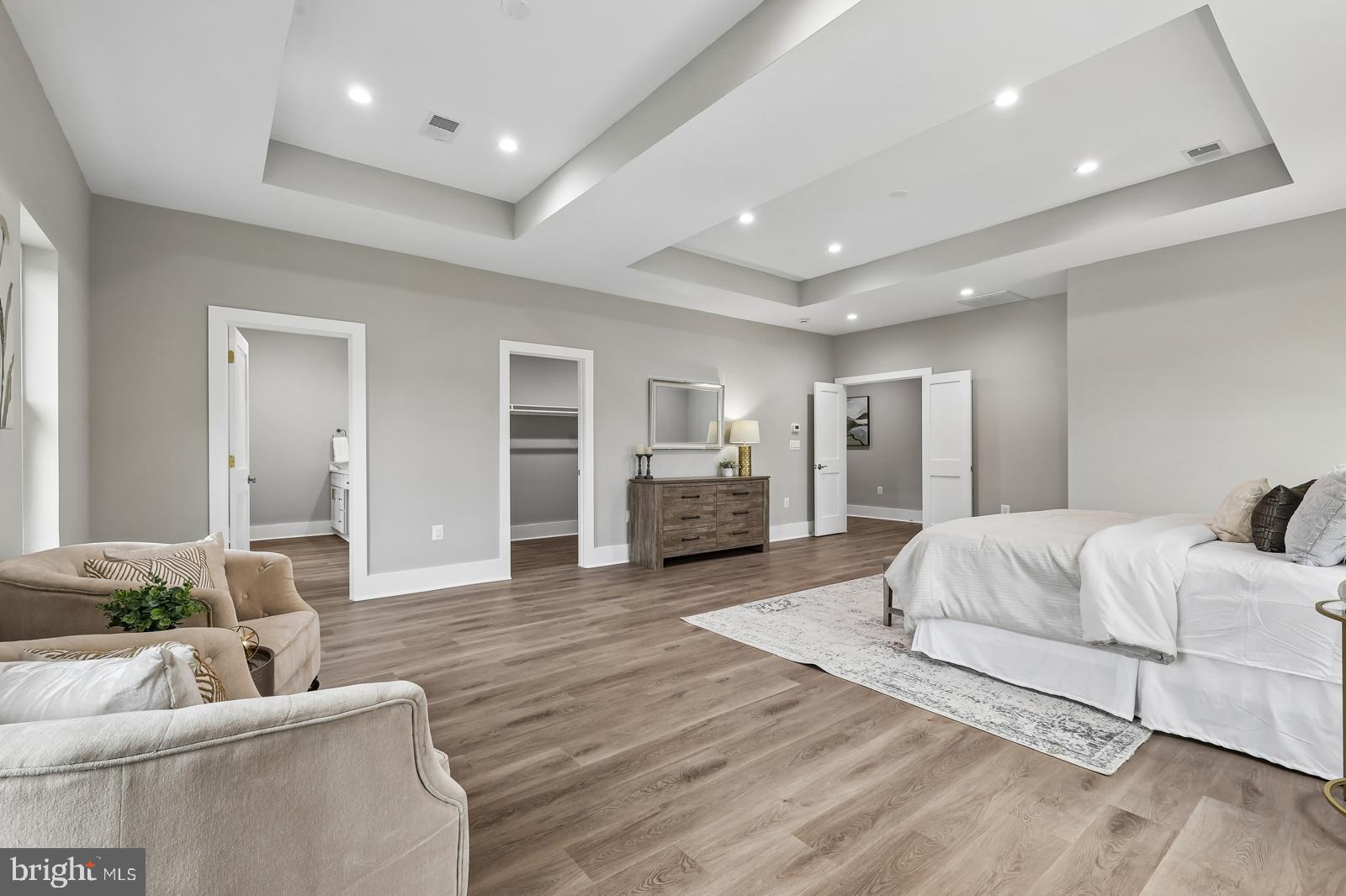 BRANDON VILLAGE - Residential