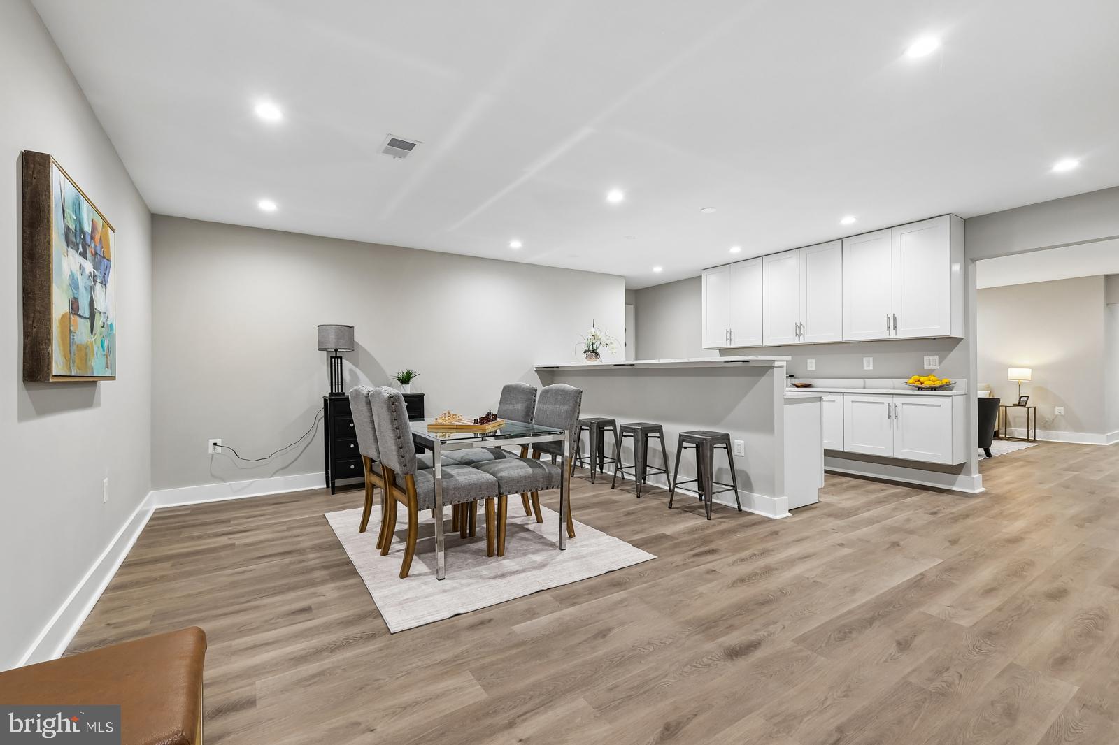 BRANDON VILLAGE - Residential