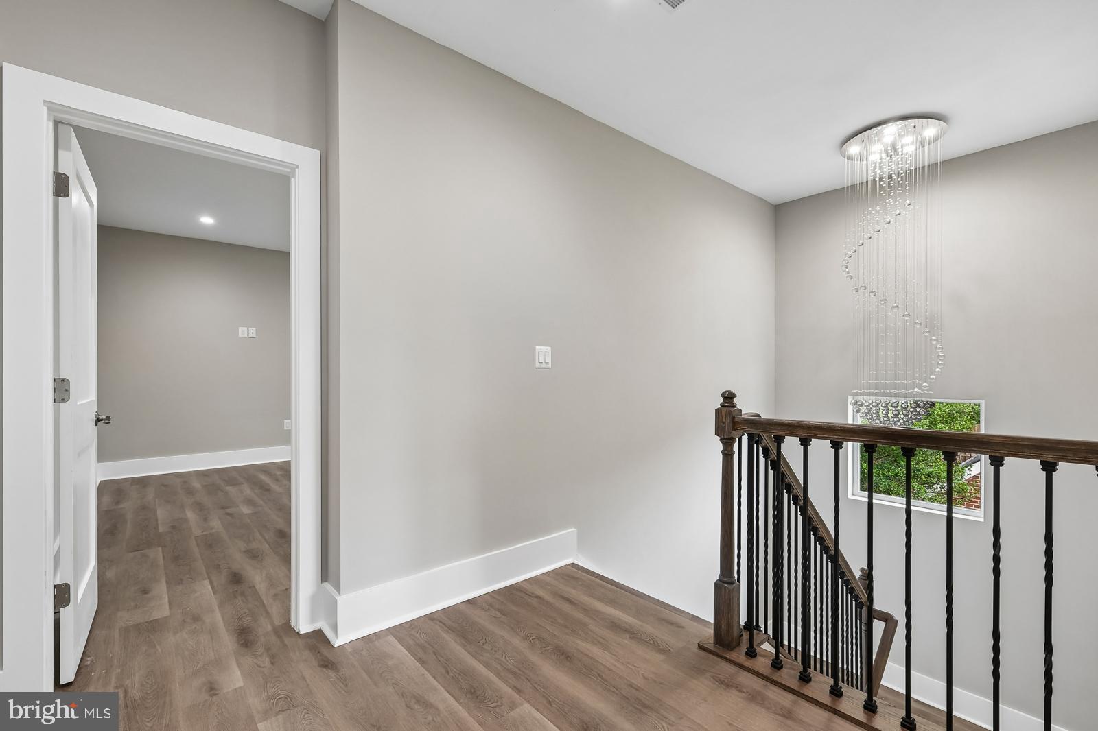 BRANDON VILLAGE - Residential