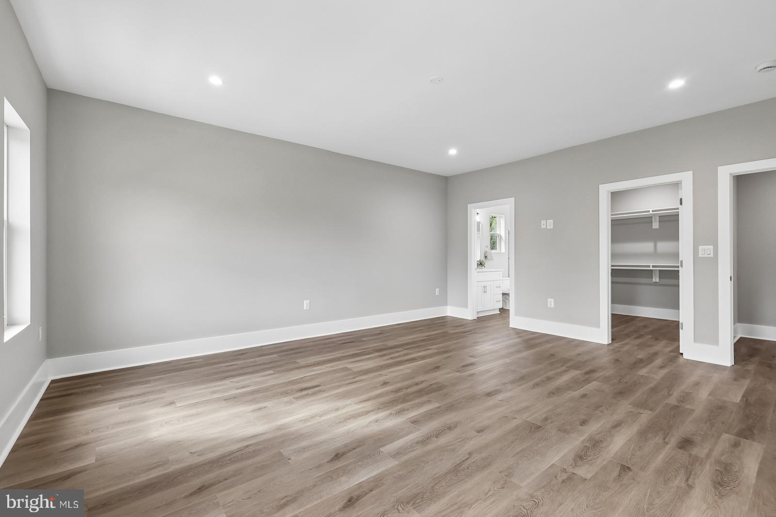 BRANDON VILLAGE - Residential