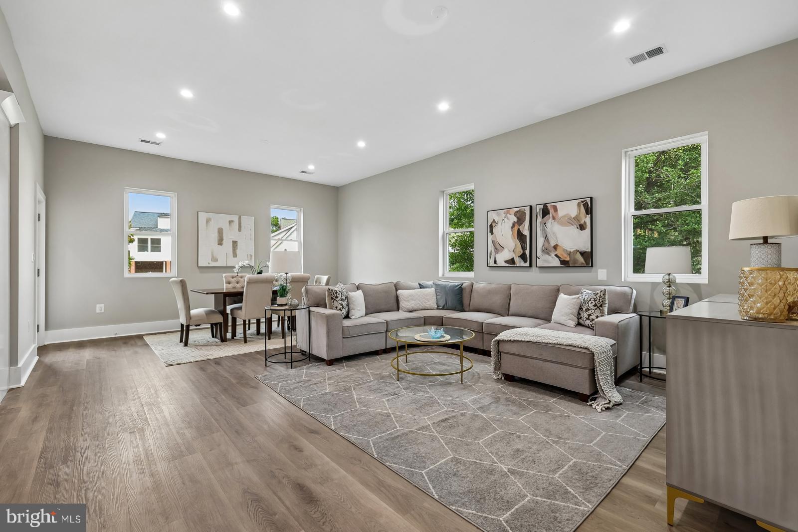 BRANDON VILLAGE - Residential