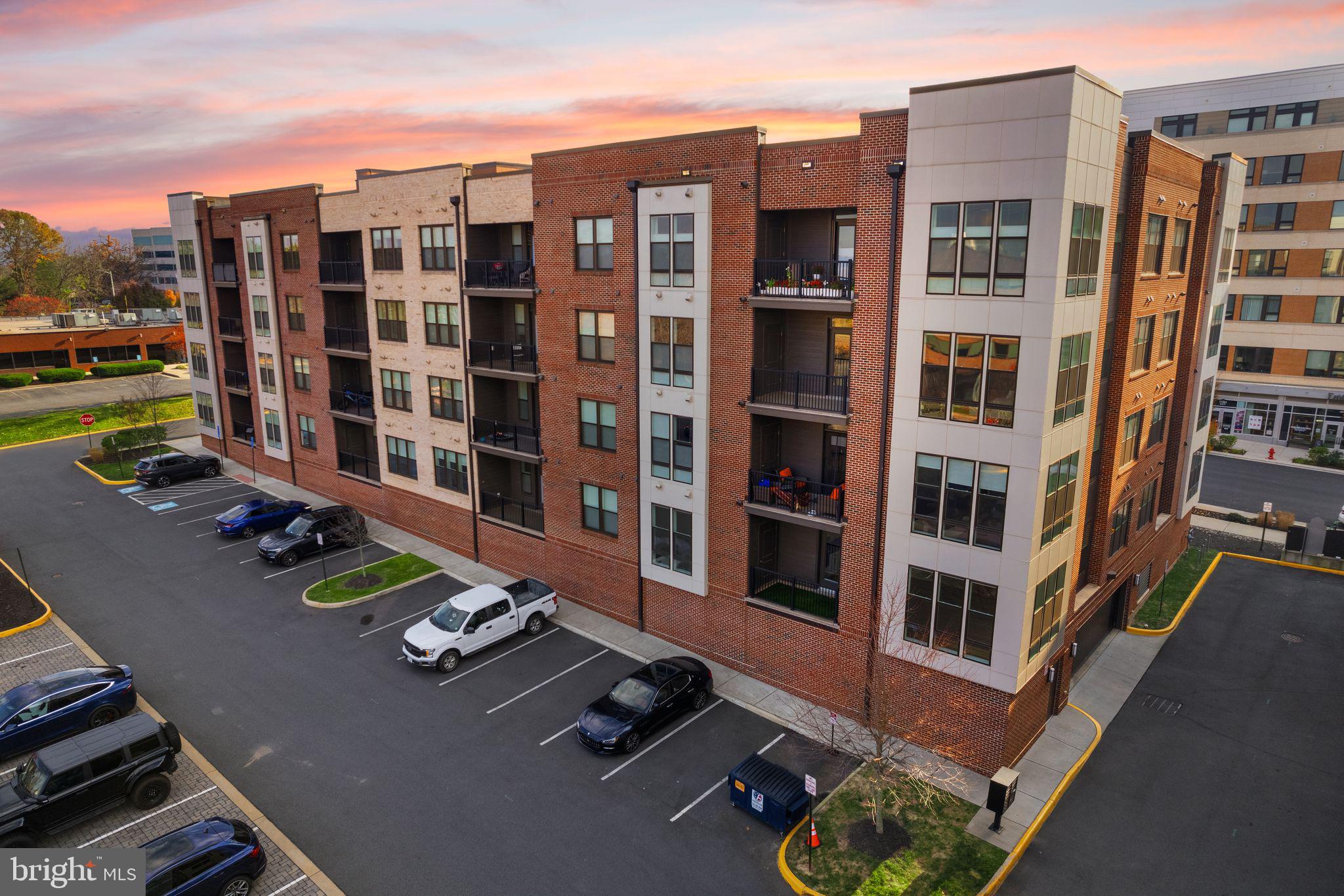 RESTON STATION - Residential