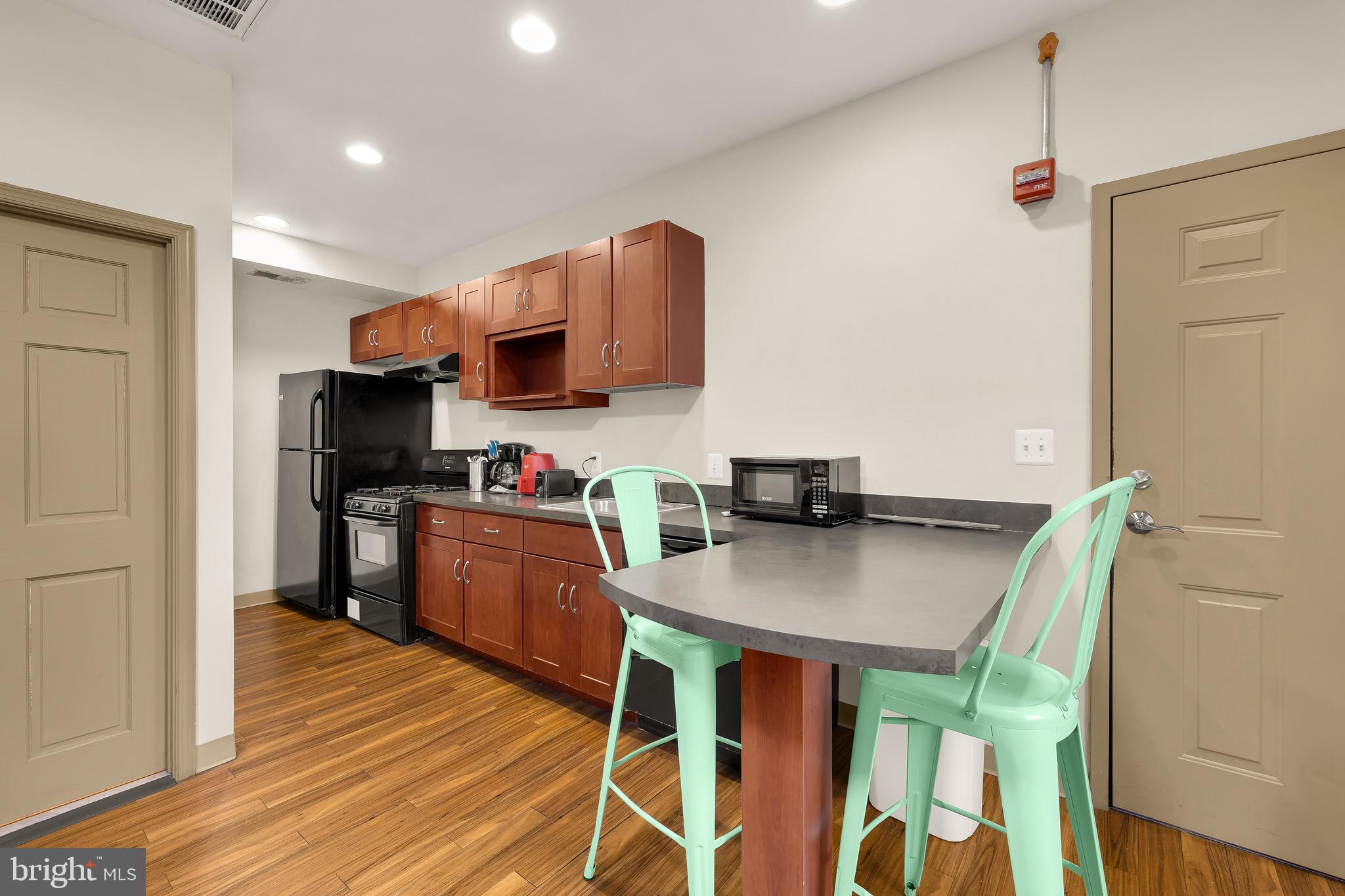 CAPITOL HILL - Residential Income