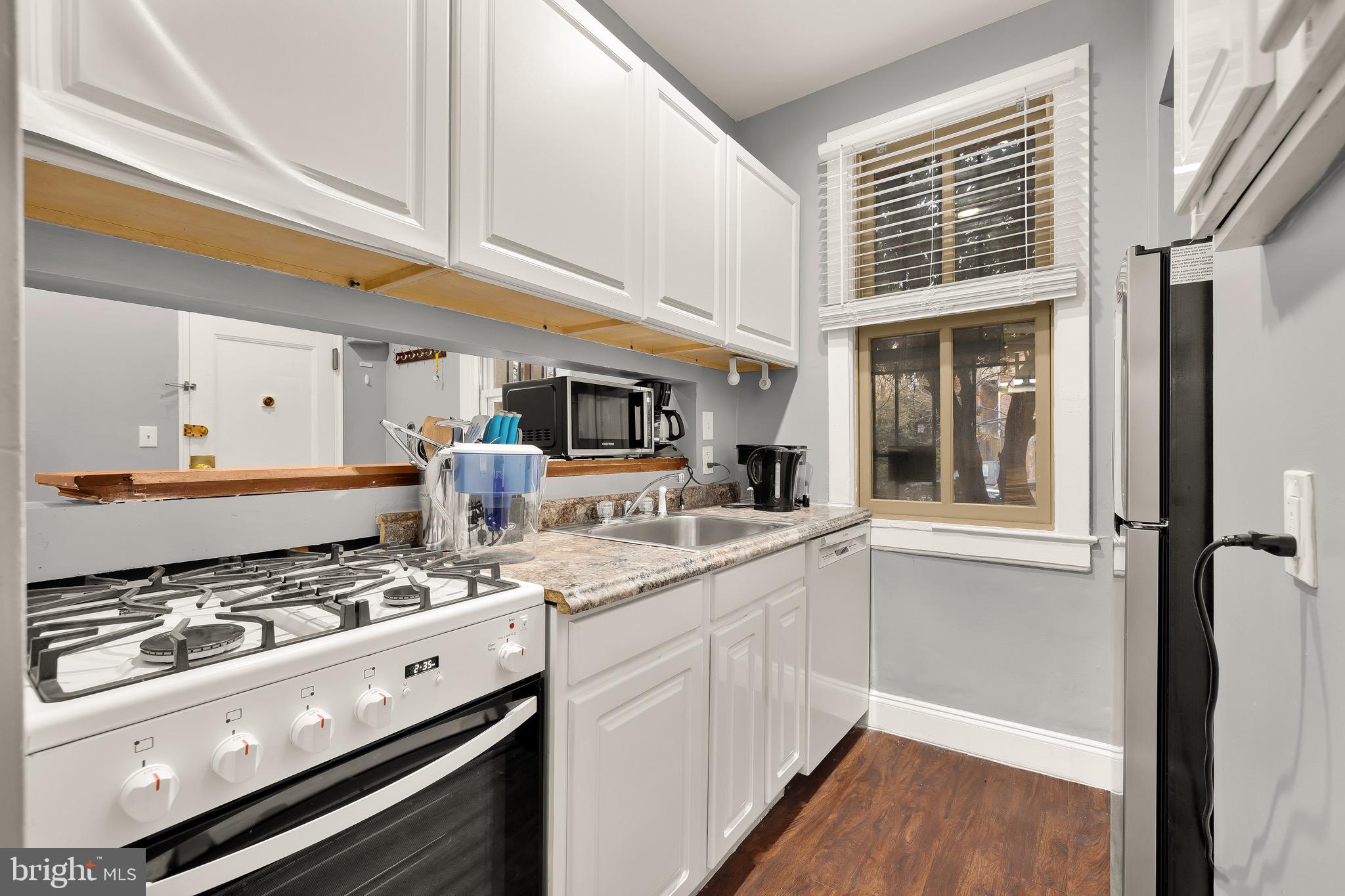 CAPITOL HILL - Residential Income
