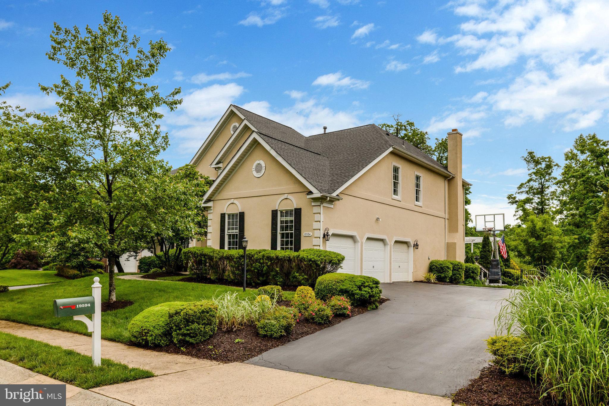 BELMONT COUNTRY CLUB - Residential