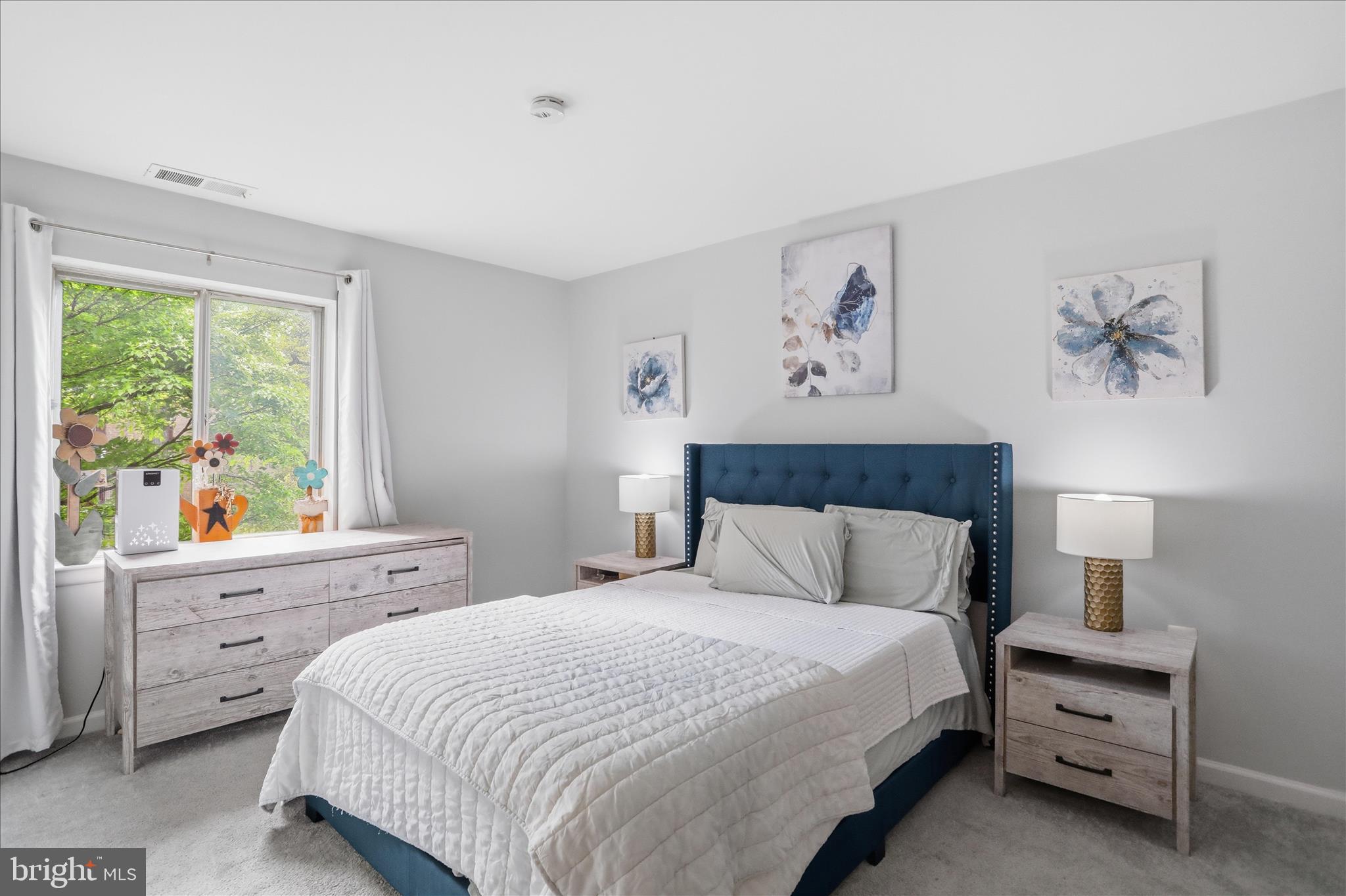 VILLA RIDGE CONDOMINIUM - Residential