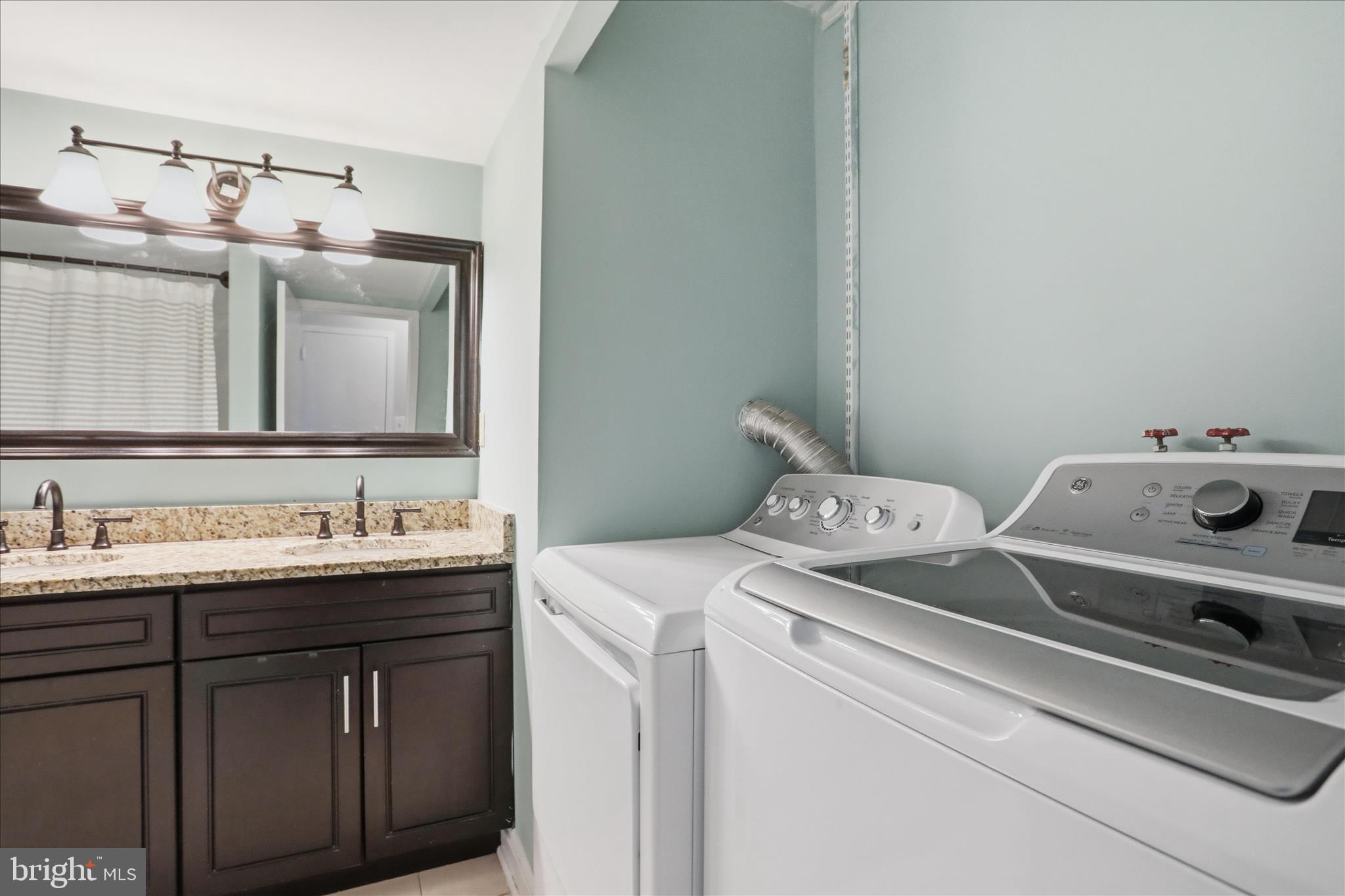 VILLA RIDGE CONDOMINIUM - Residential