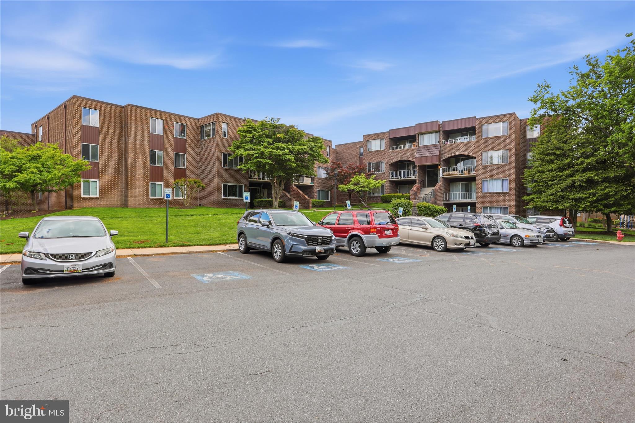 VILLA RIDGE CONDOMINIUM - Residential