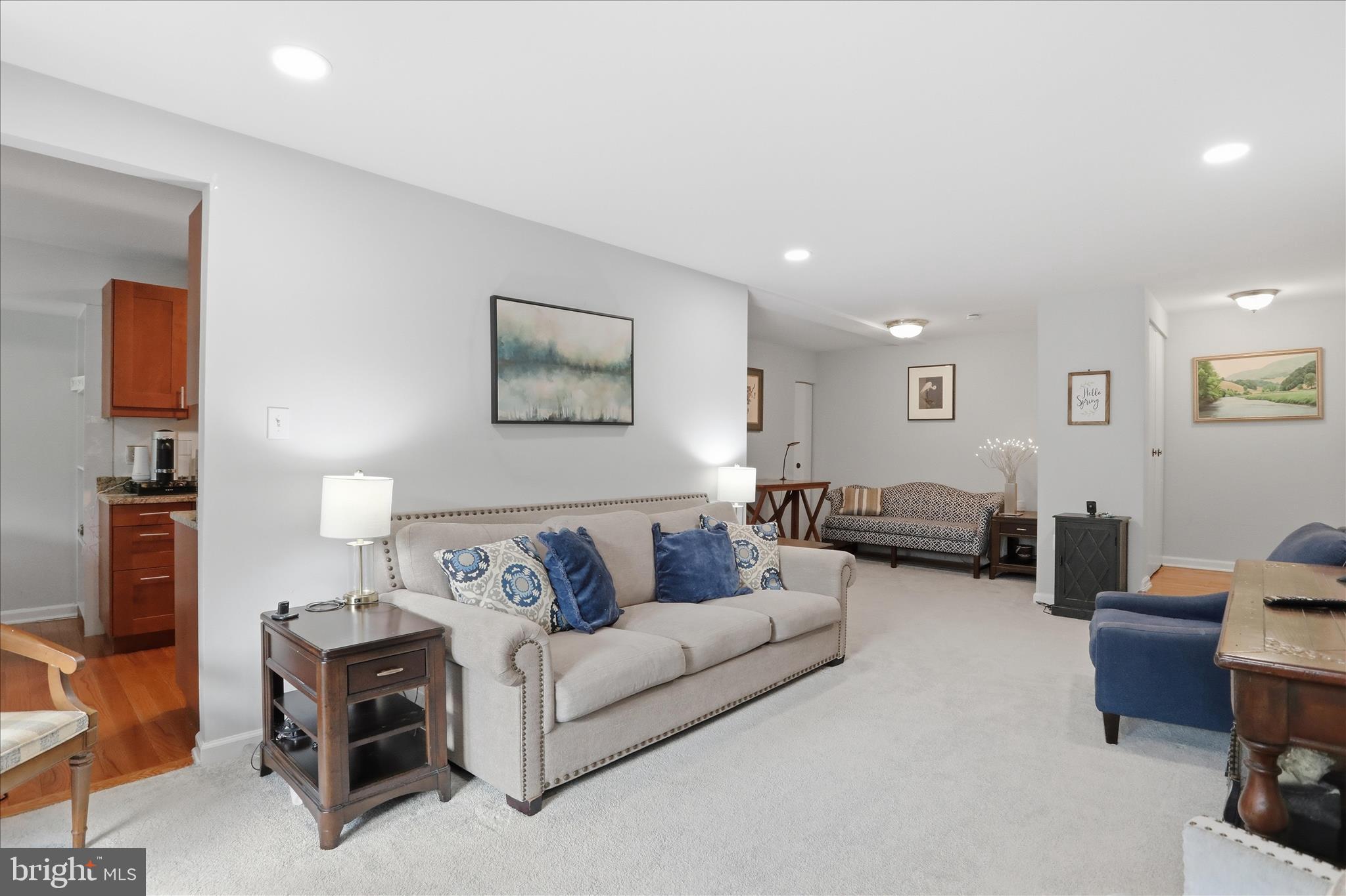 VILLA RIDGE CONDOMINIUM - Residential