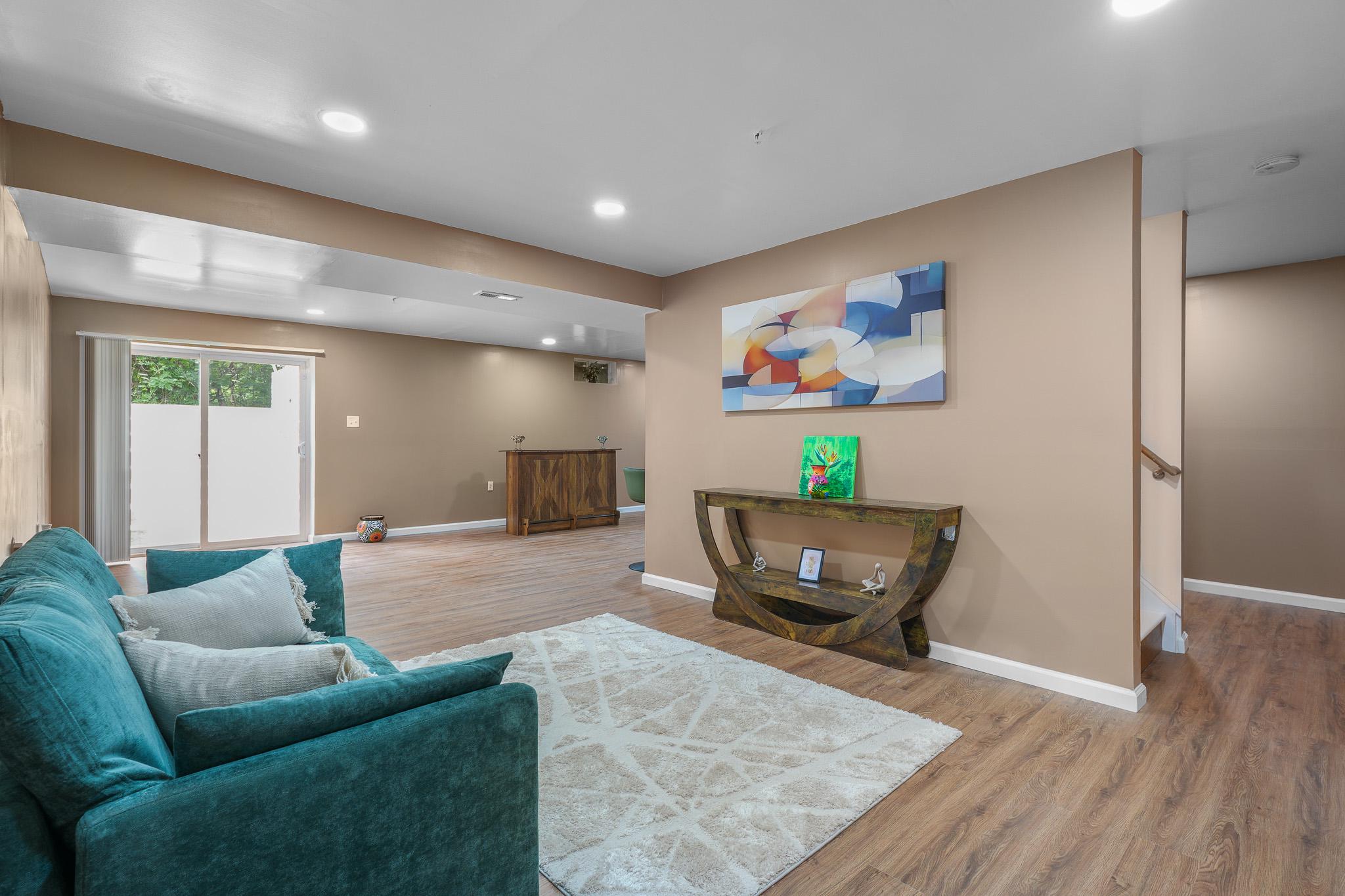 TOWNSEND - Residential