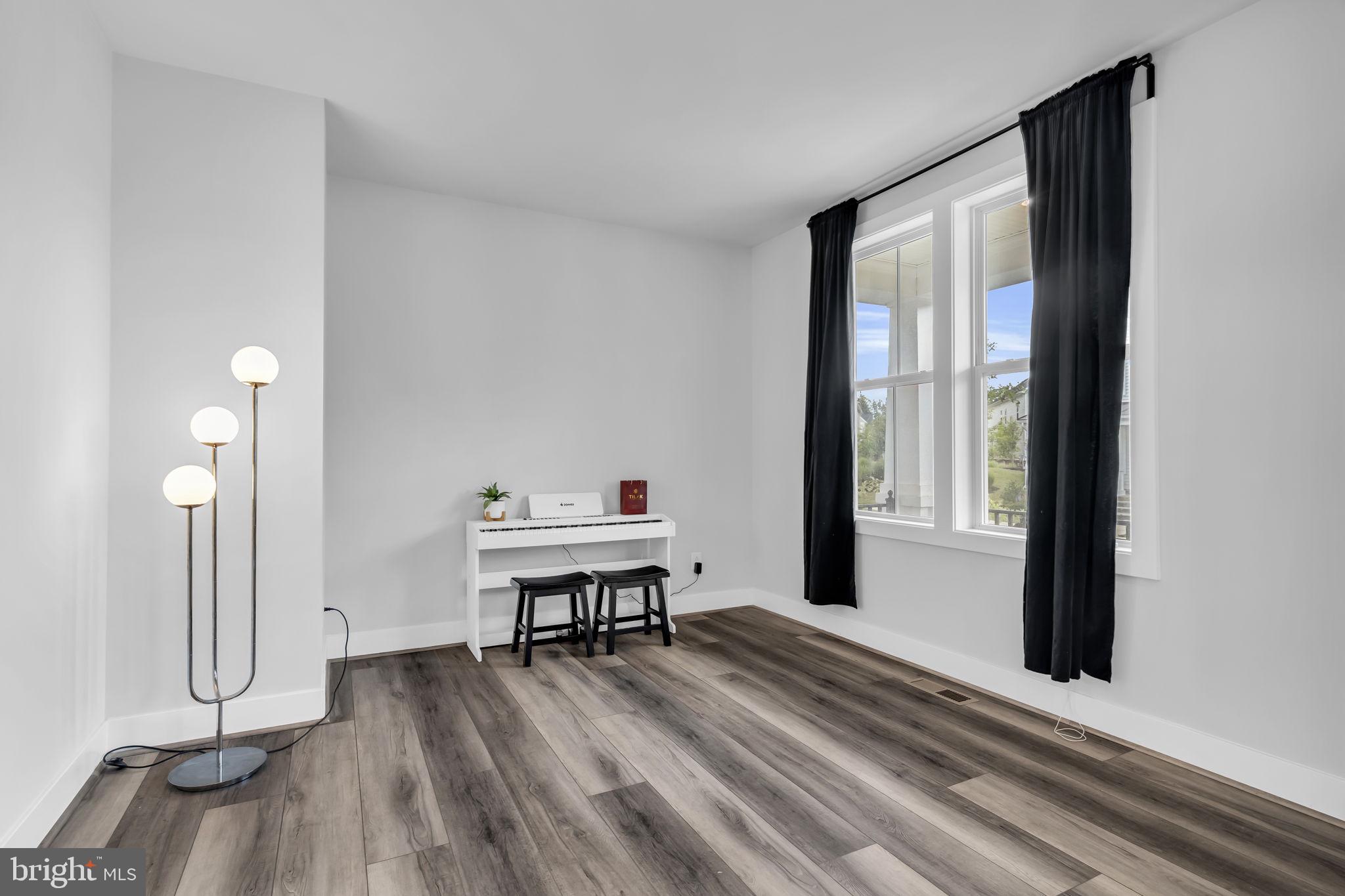 BRAMBLETON LANDBAY - Residential