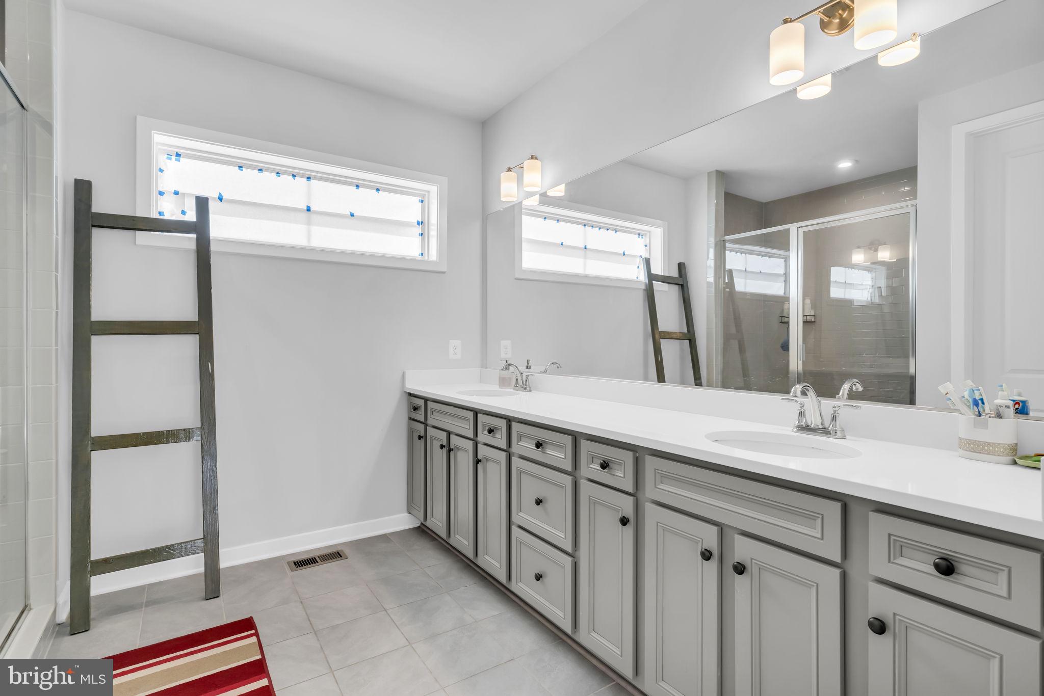BRAMBLETON LANDBAY - Residential