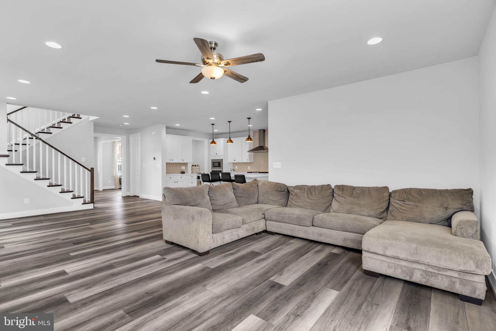BRAMBLETON LANDBAY - Residential