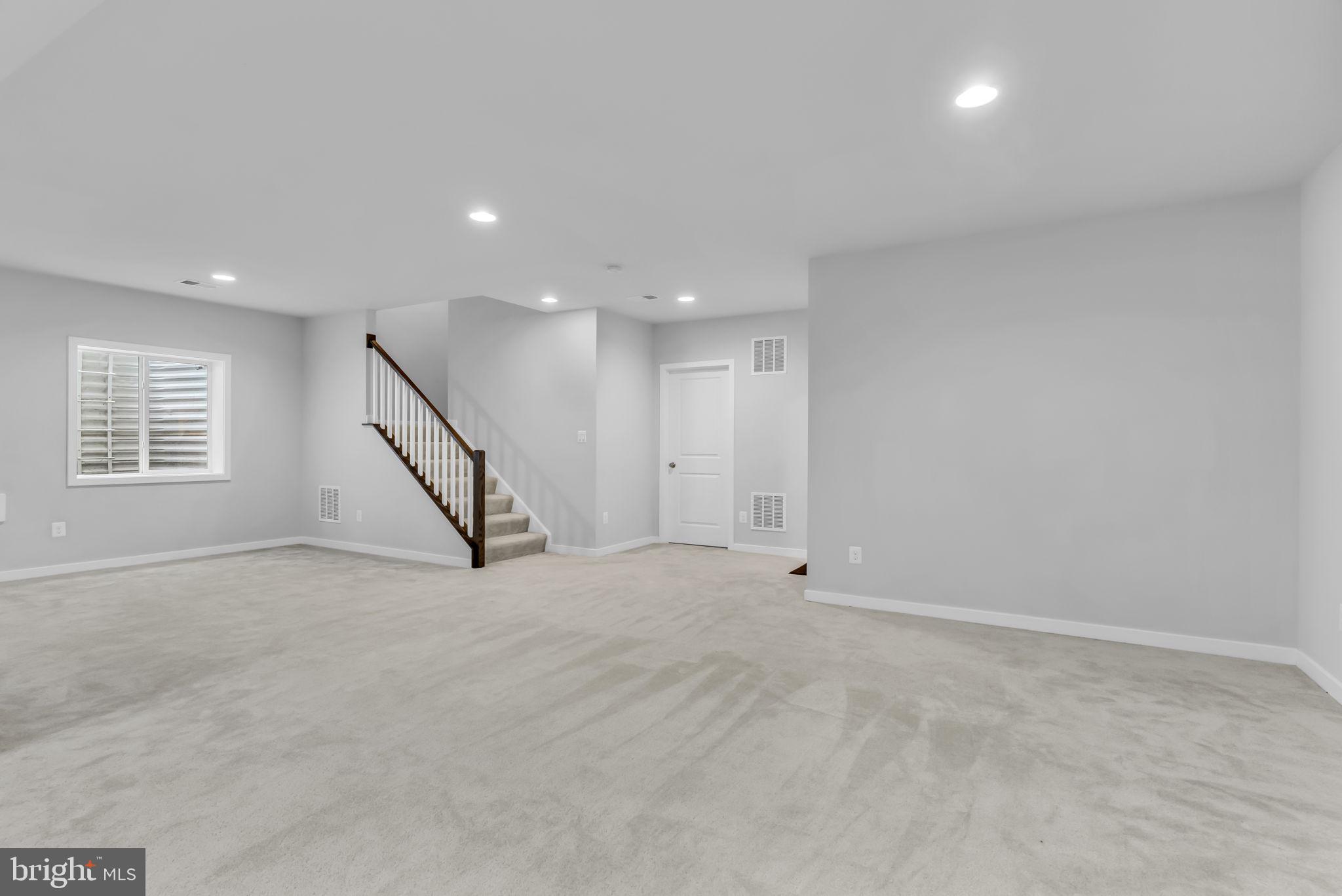 BRAMBLETON LANDBAY - Residential