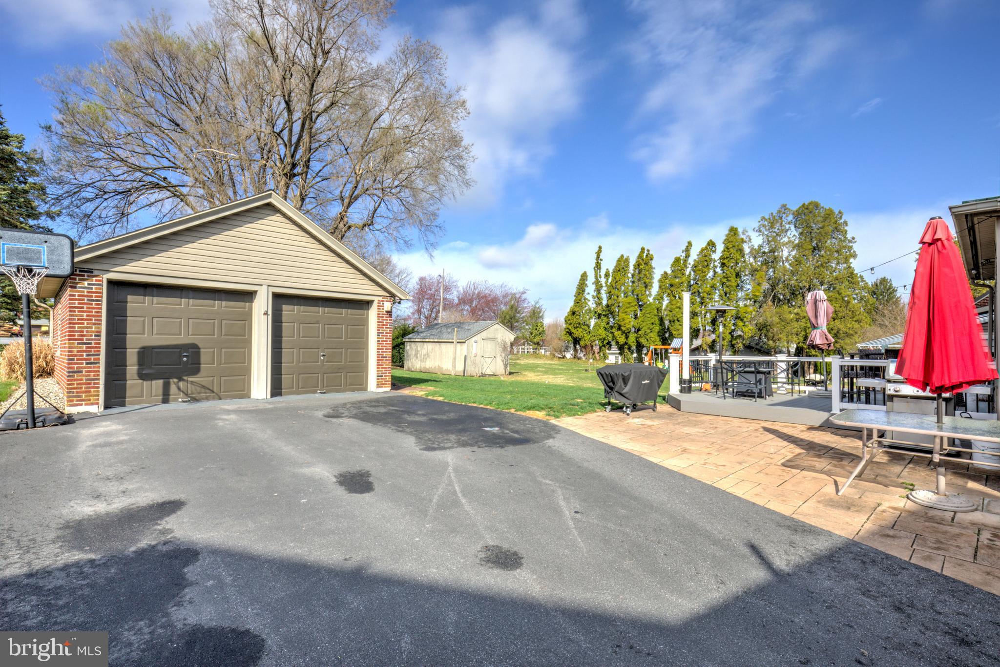 NEW HOLLAND BOROUGH - Residential