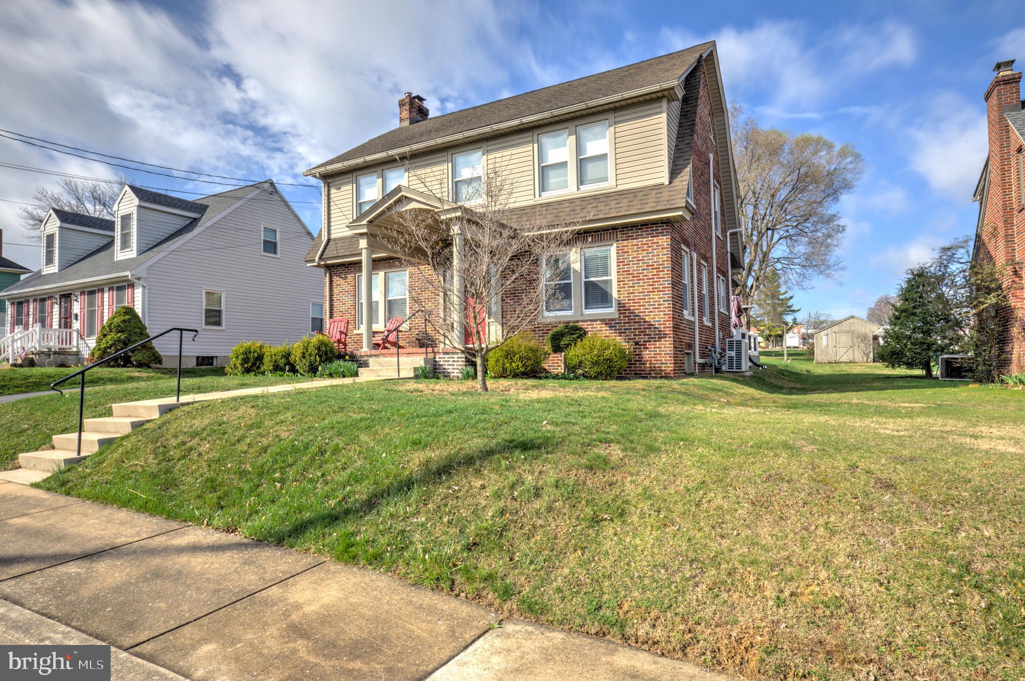 NEW HOLLAND BOROUGH - Residential