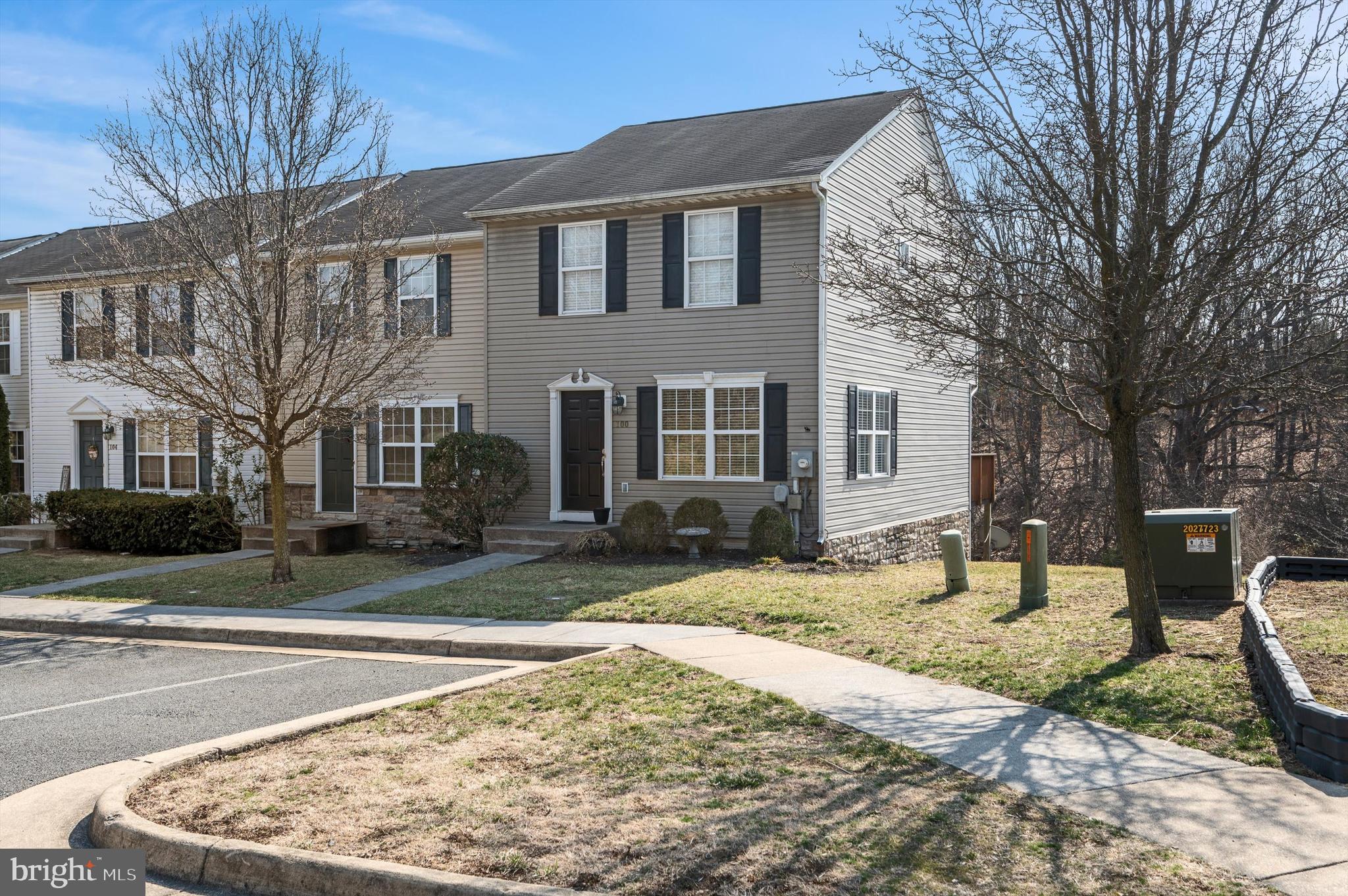 TOWNES AT EASTSIDE VILLG - Residential