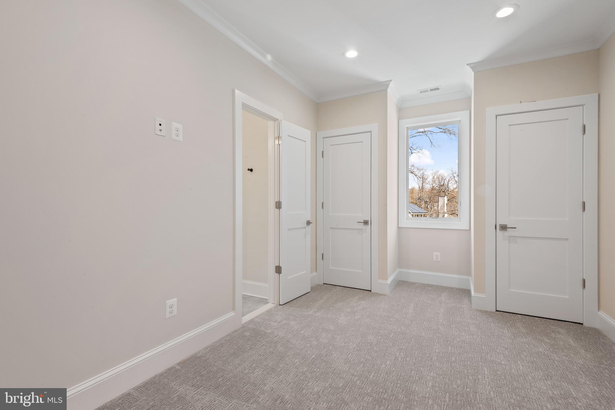 SELBY ON THE BAY - Residential
