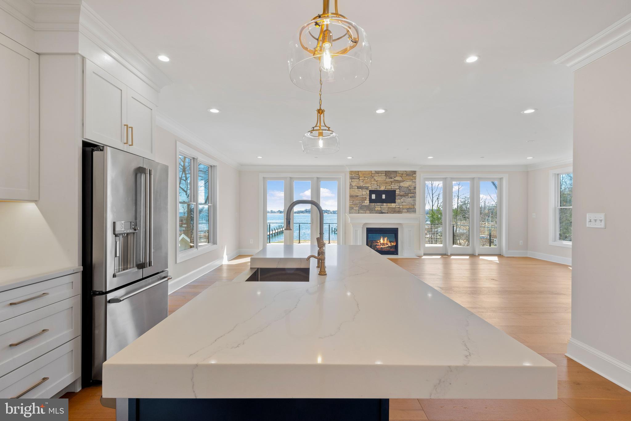 SELBY ON THE BAY - Residential