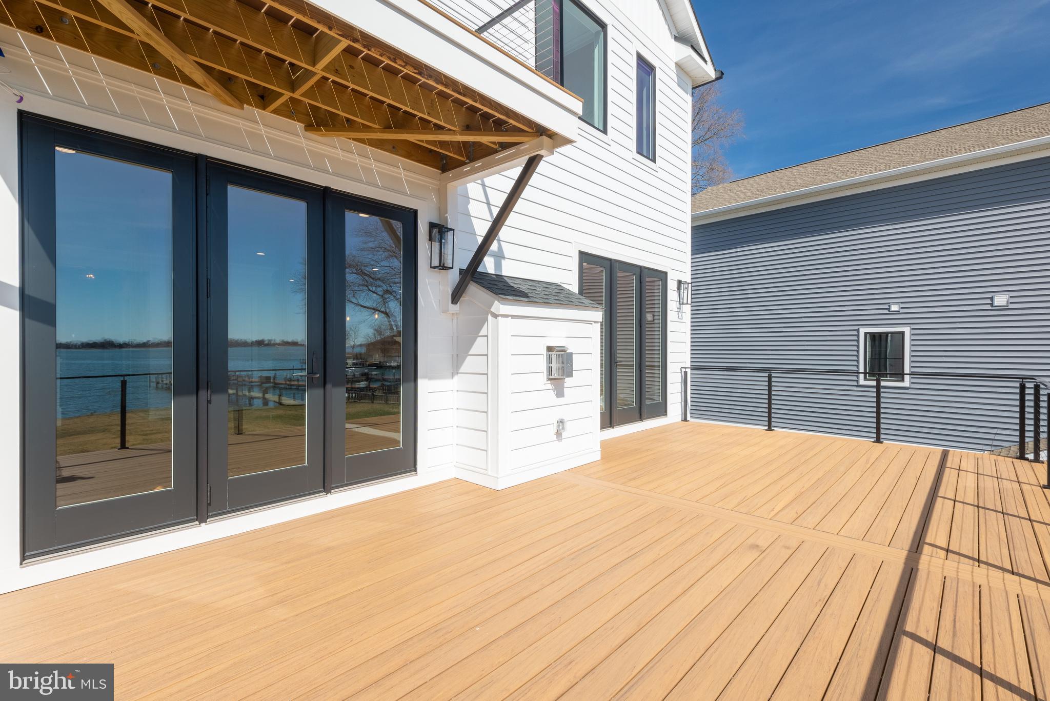 SELBY ON THE BAY - Residential