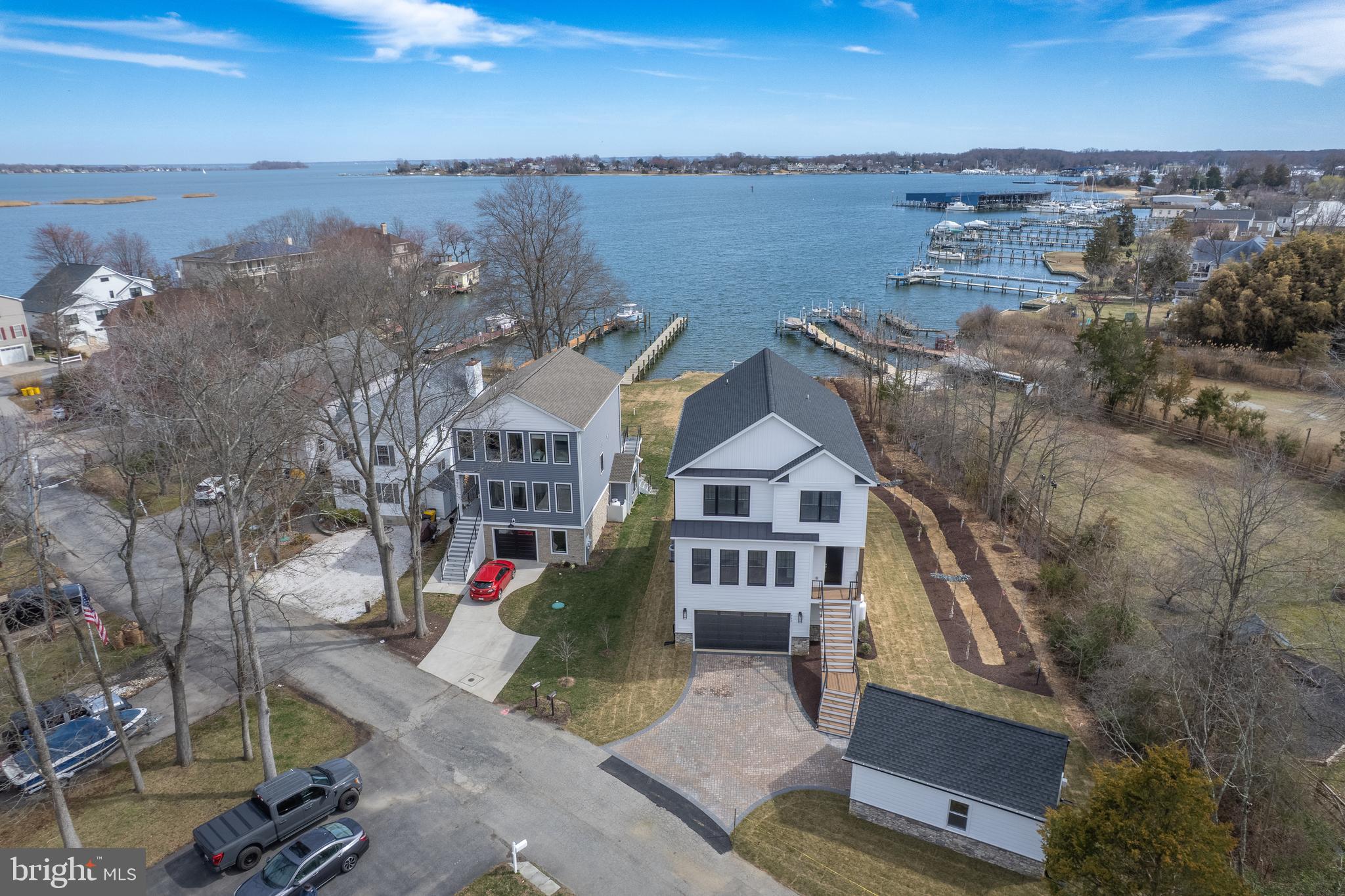 SELBY ON THE BAY - Residential