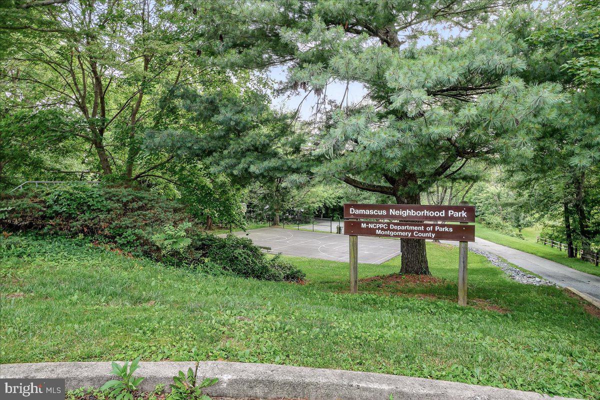 DAMASCUS VALLEY PARK - Residential